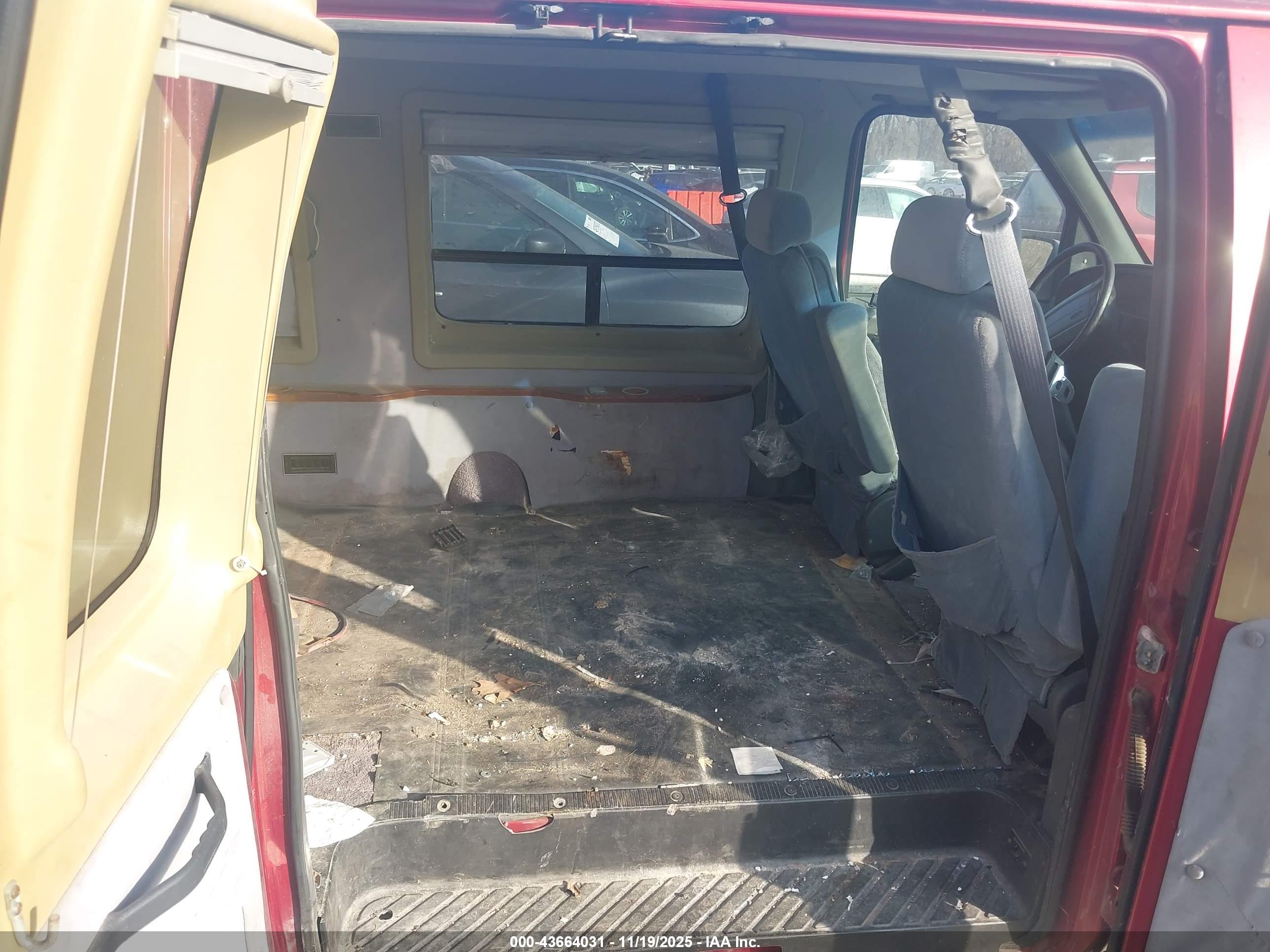 FORD ECONOLINE image 8