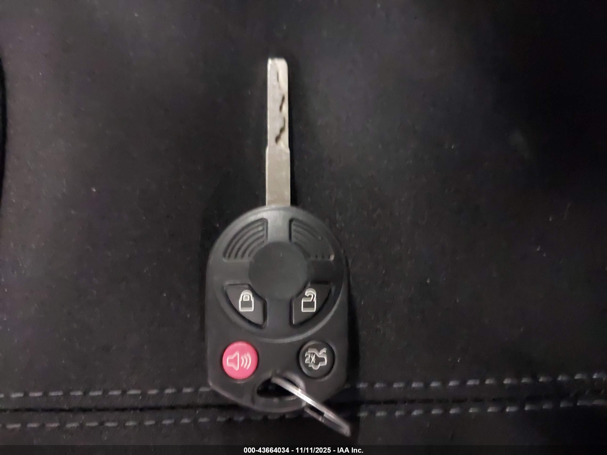 FORD ESCAPE image 11