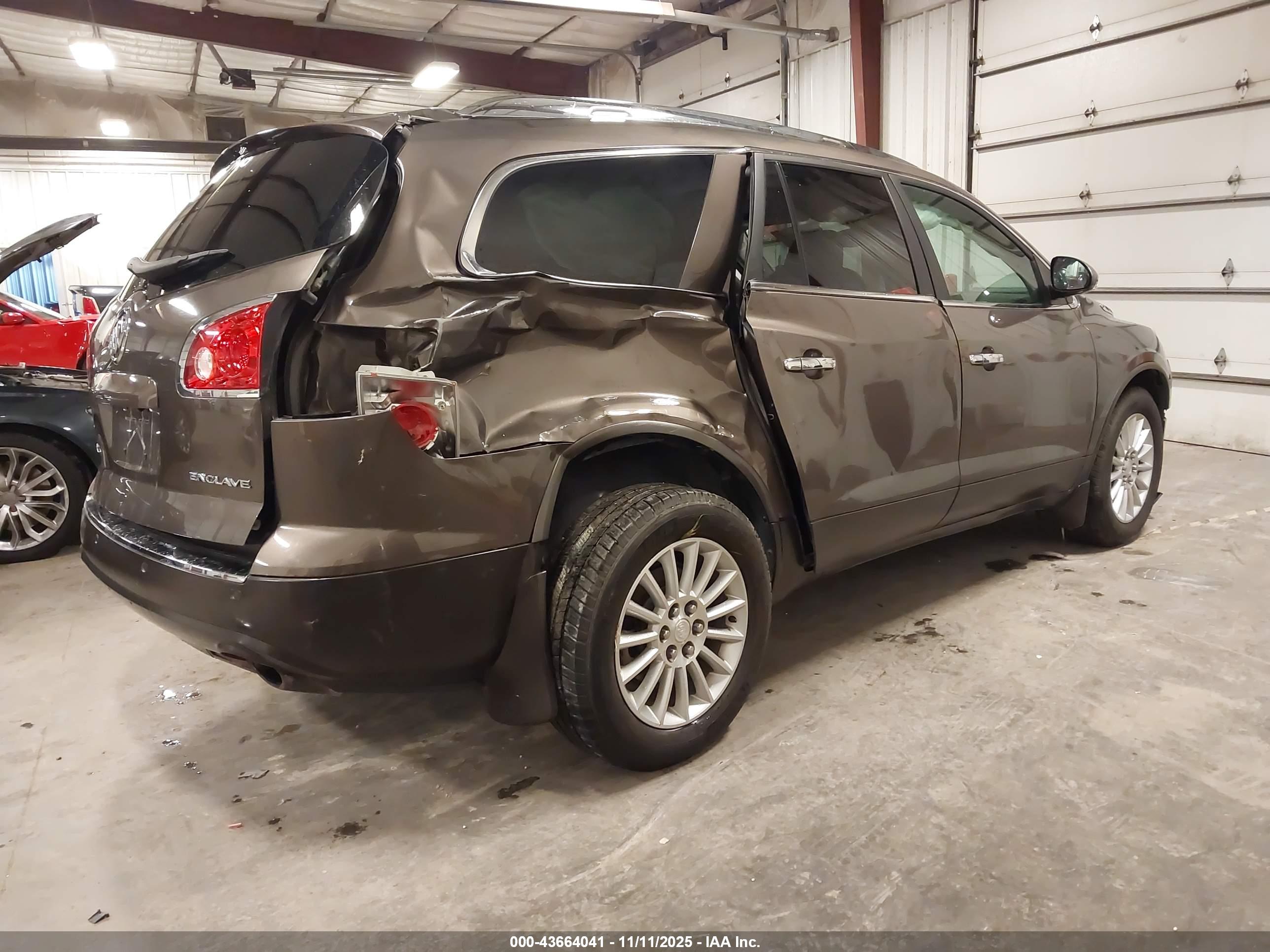 BUICK ENCLAVE image 4