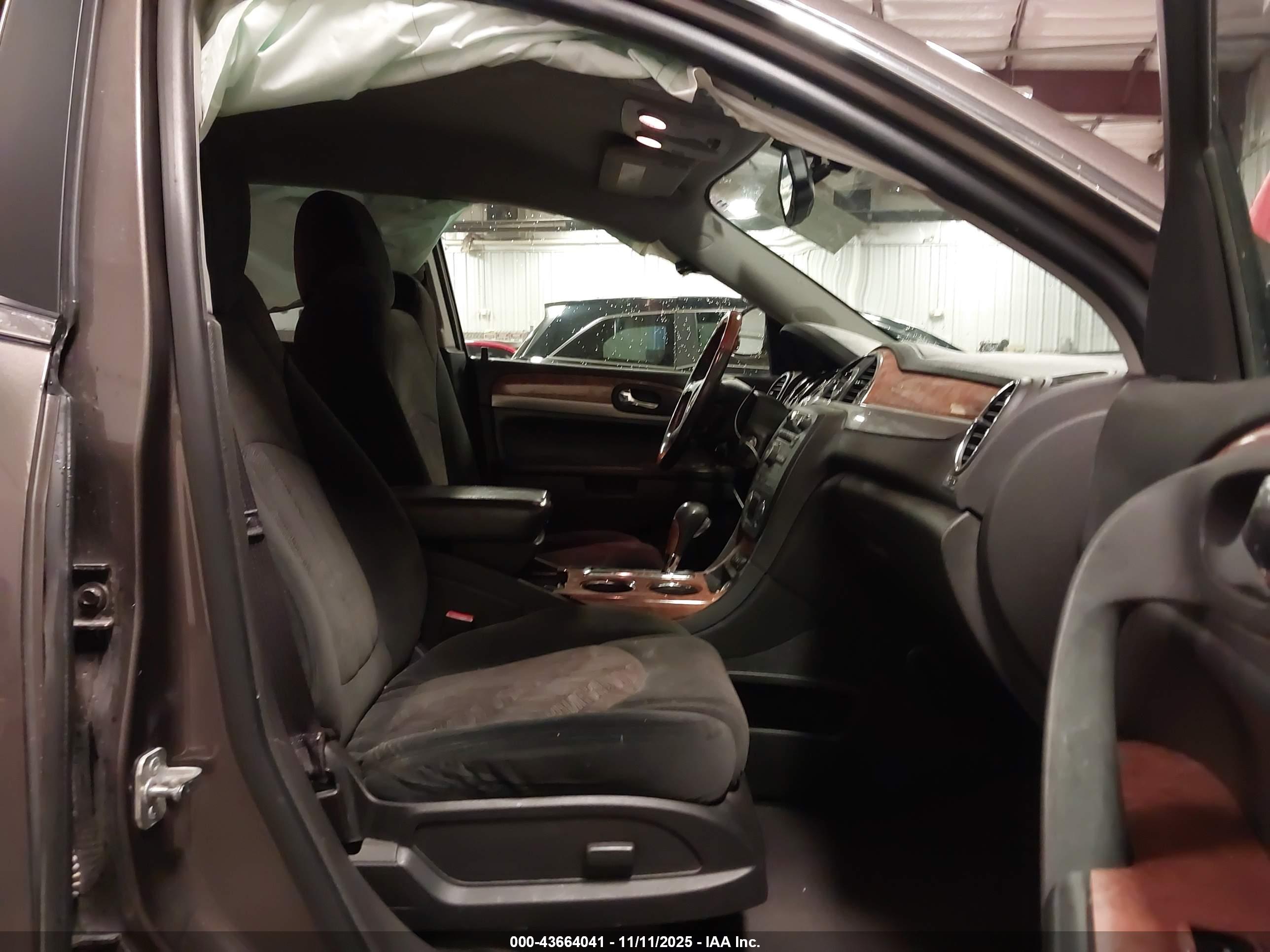 BUICK ENCLAVE image 5