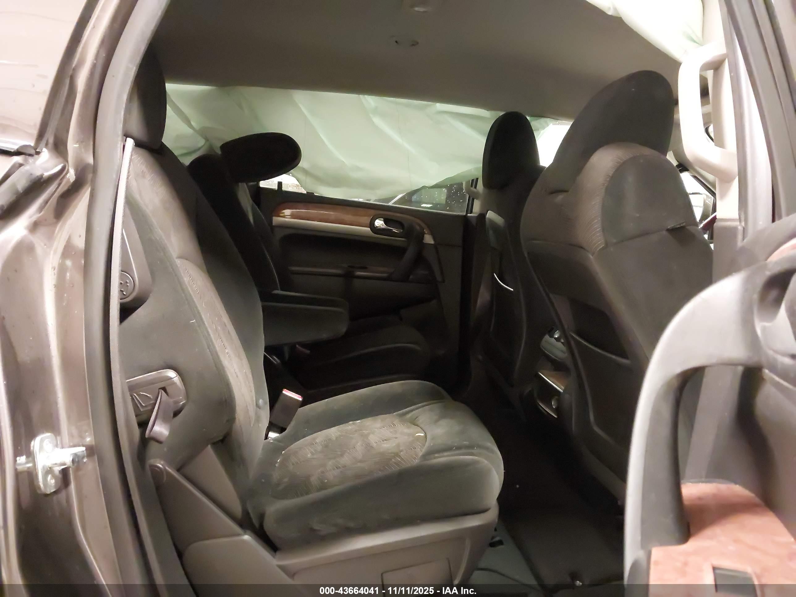 BUICK ENCLAVE image 8