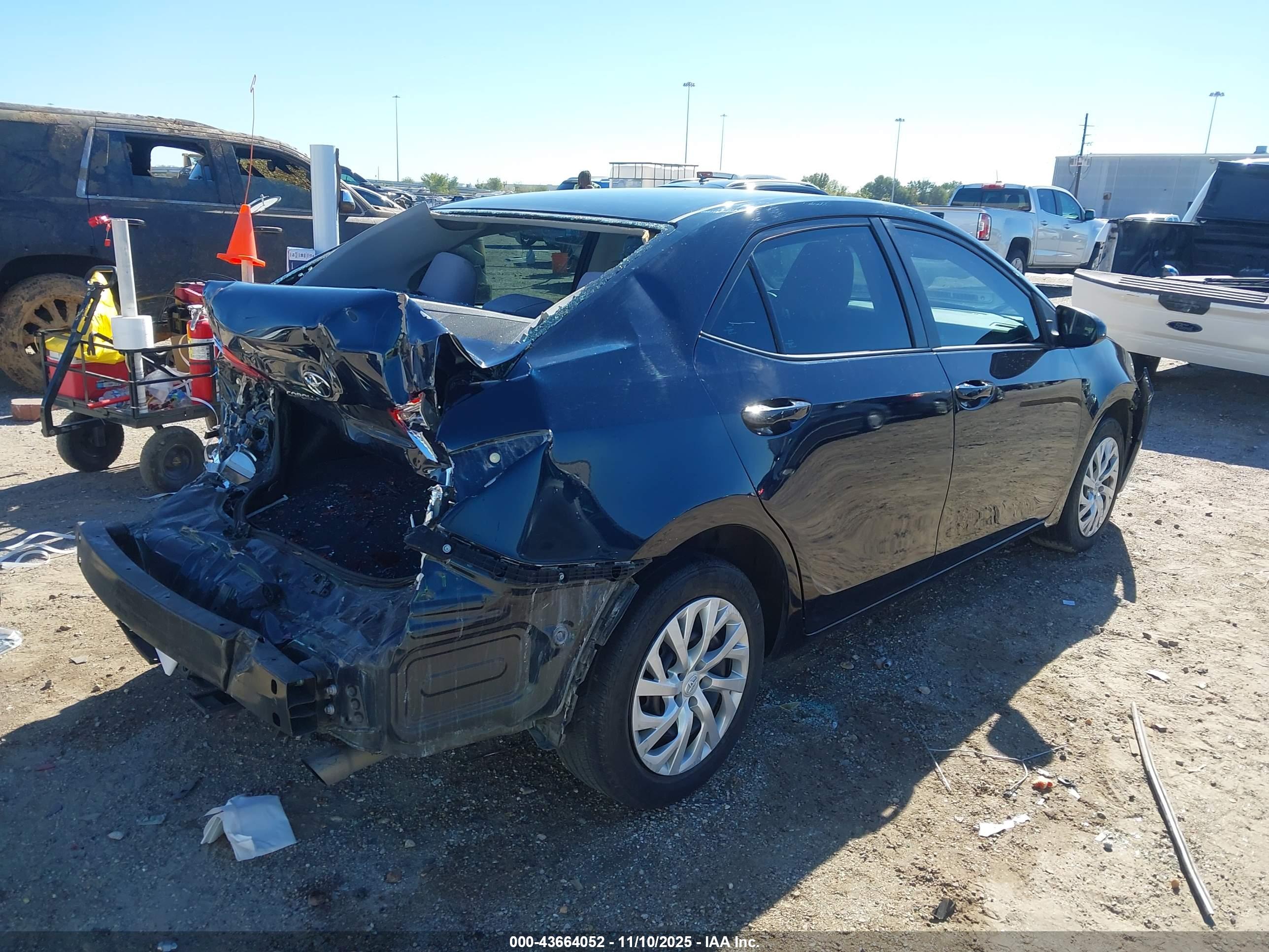 TOYOTA COROLLA image 4