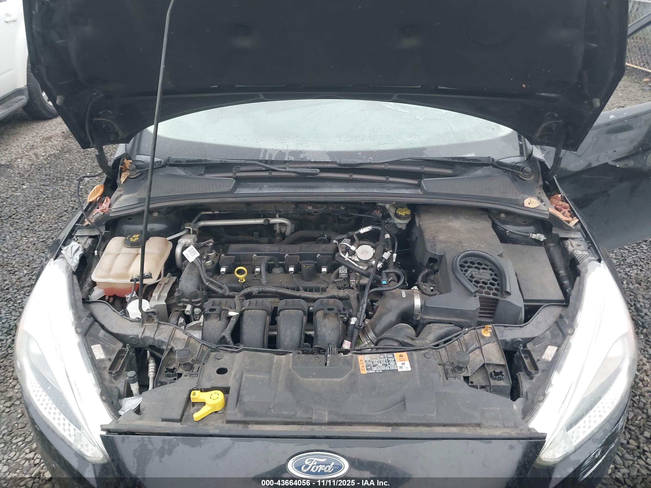 FORD FOCUS image 10