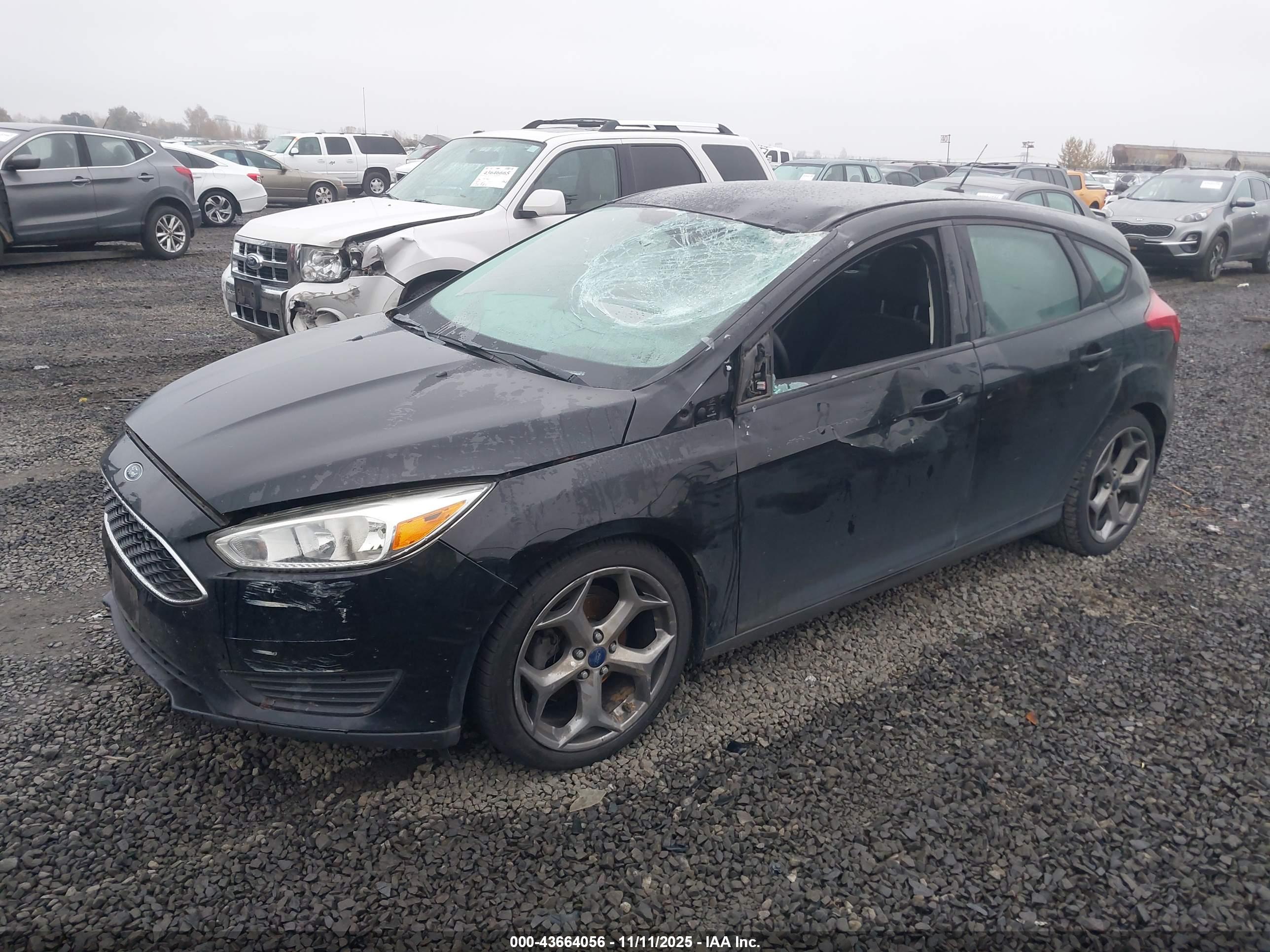 FORD FOCUS image 2