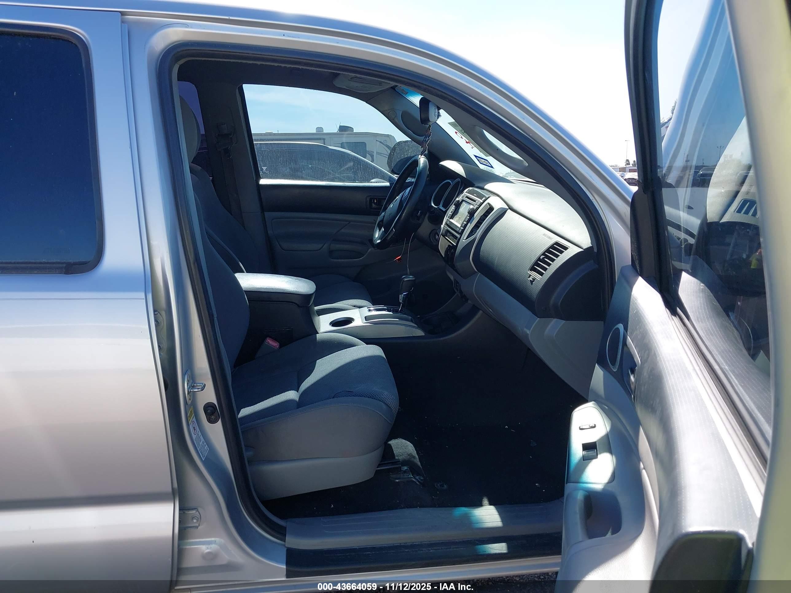 TOYOTA TACOMA image 5
