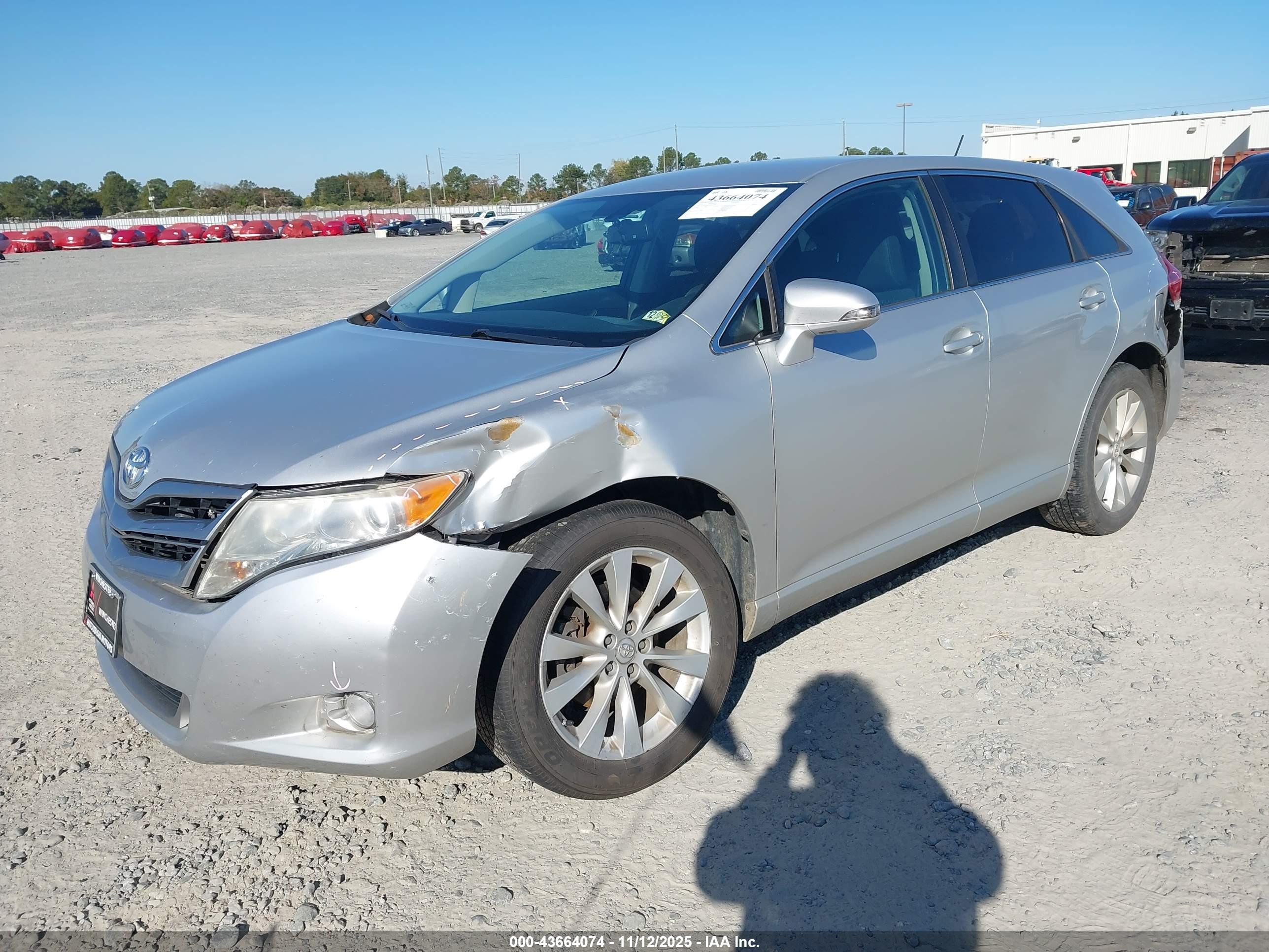 TOYOTA VENZA image 6