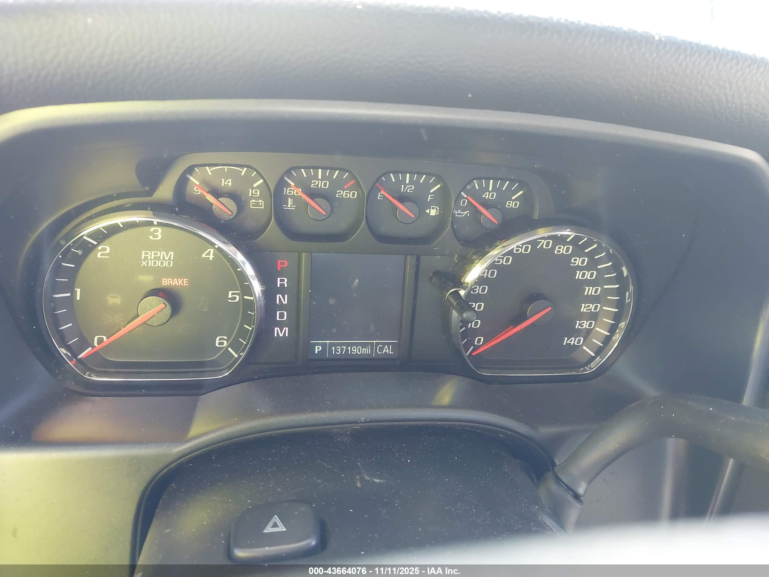CHEVROLET SILVERADO image 7