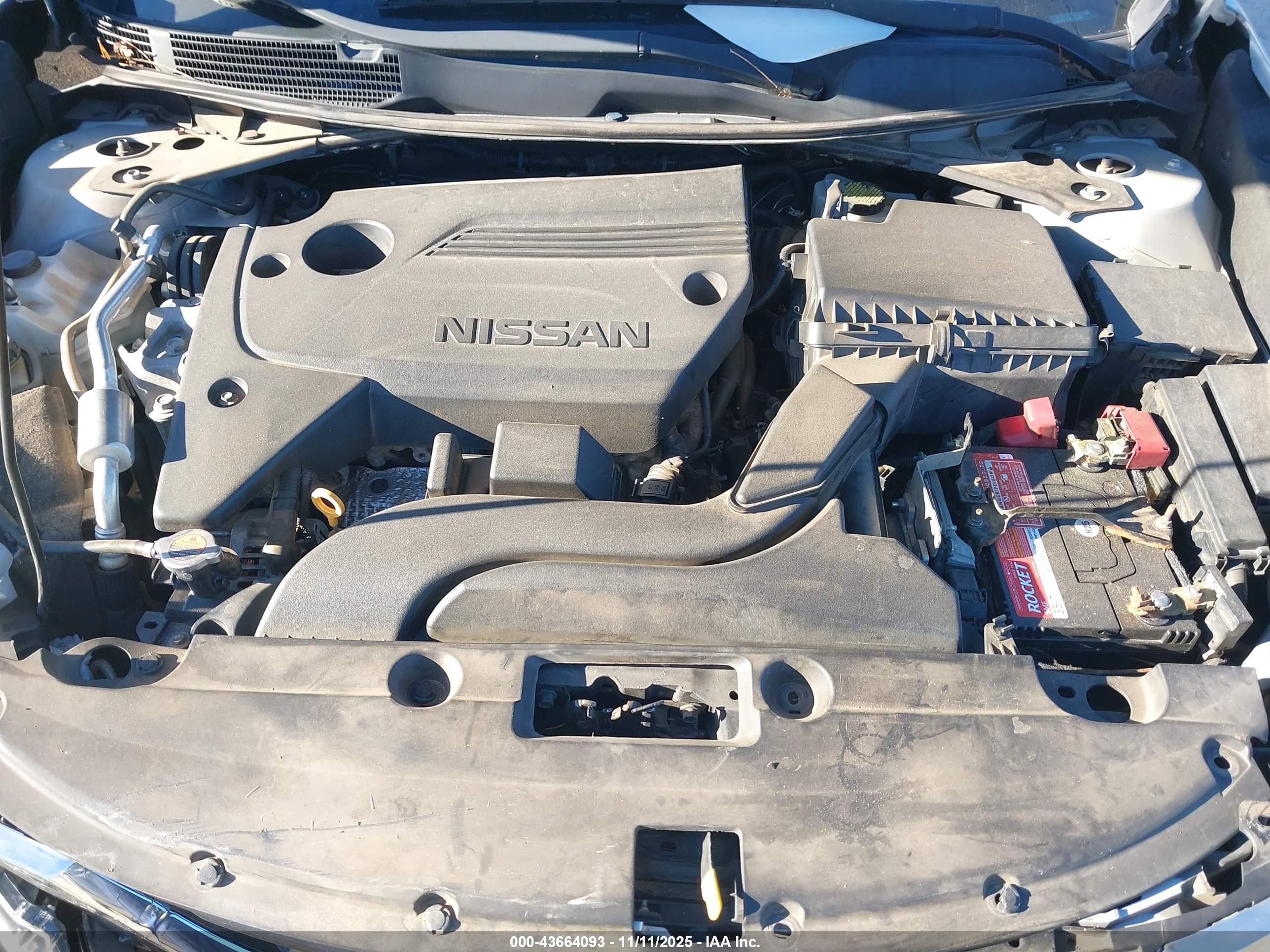 NISSAN ALTIMA image 10