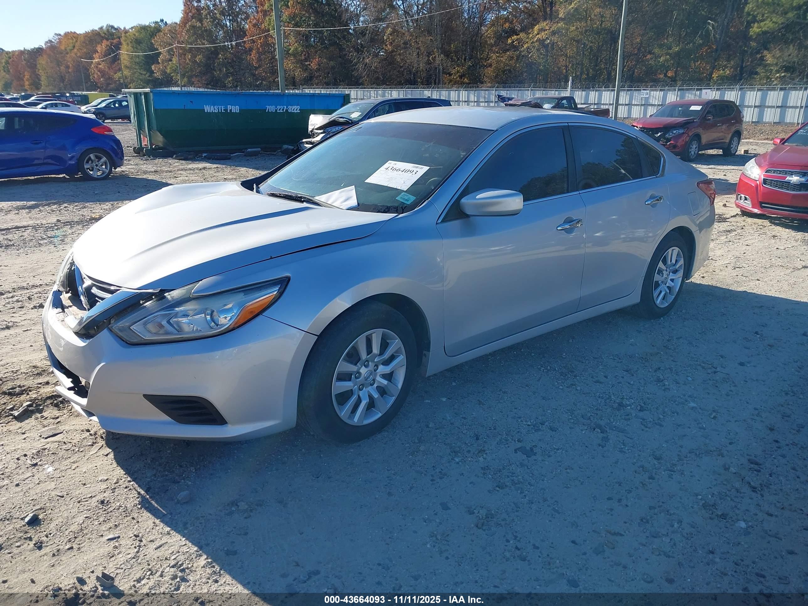 NISSAN ALTIMA image 2