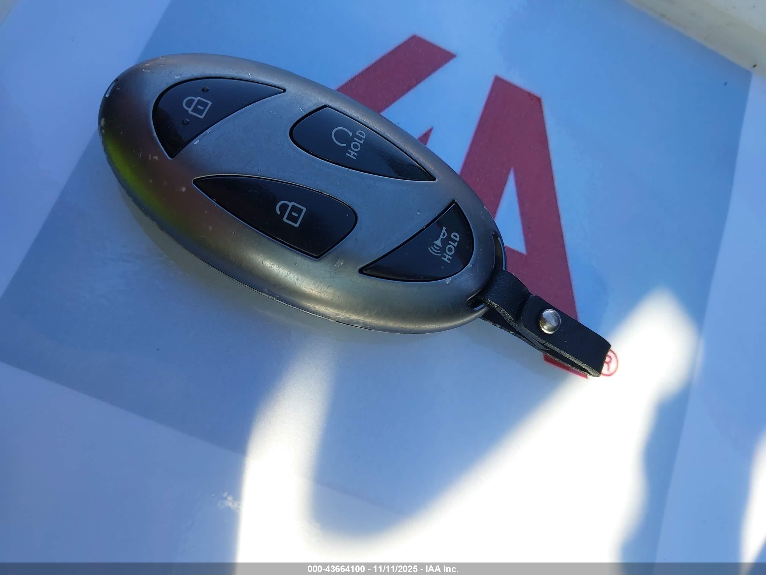 HYUNDAI ELANTRA image 11