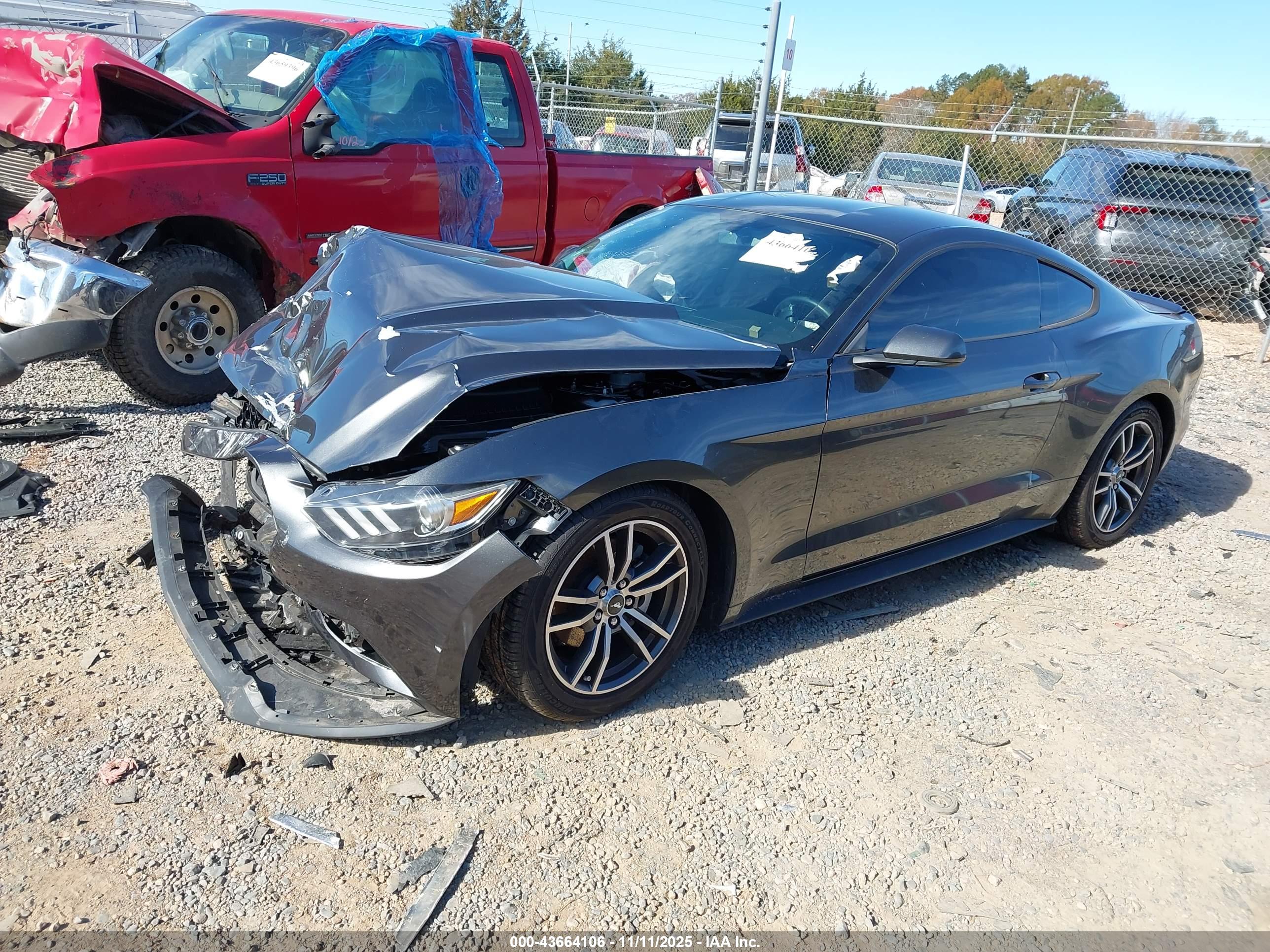 FORD MUSTANG image 2