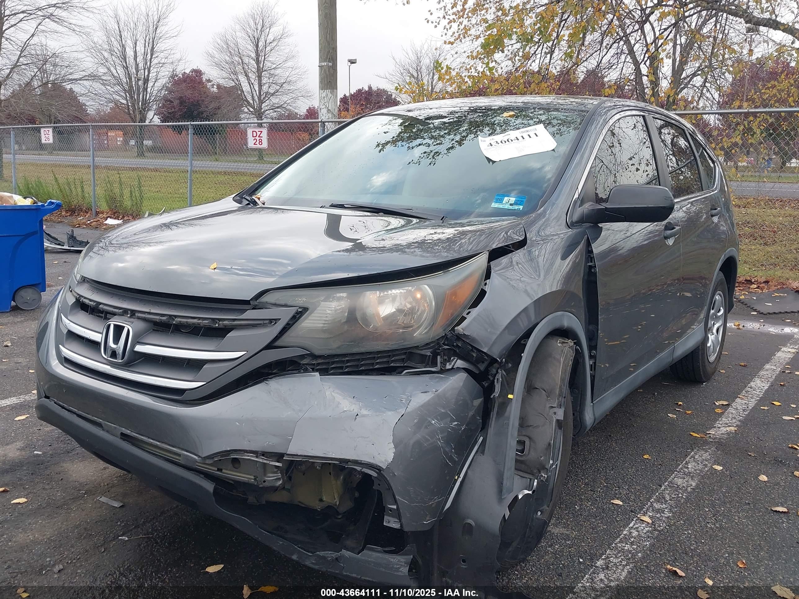 HONDA CR-V image 2