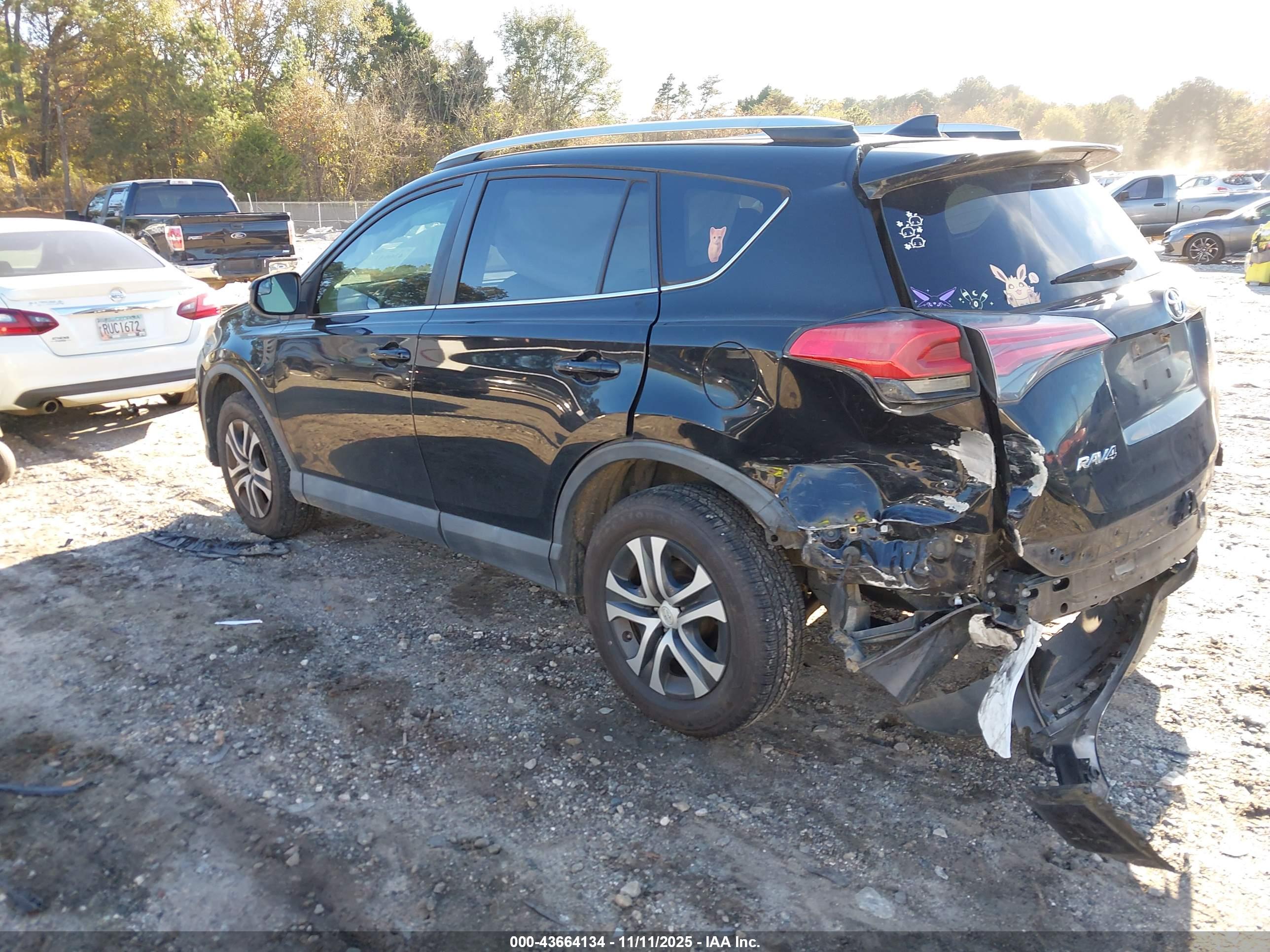 TOYOTA RAV4 image 3