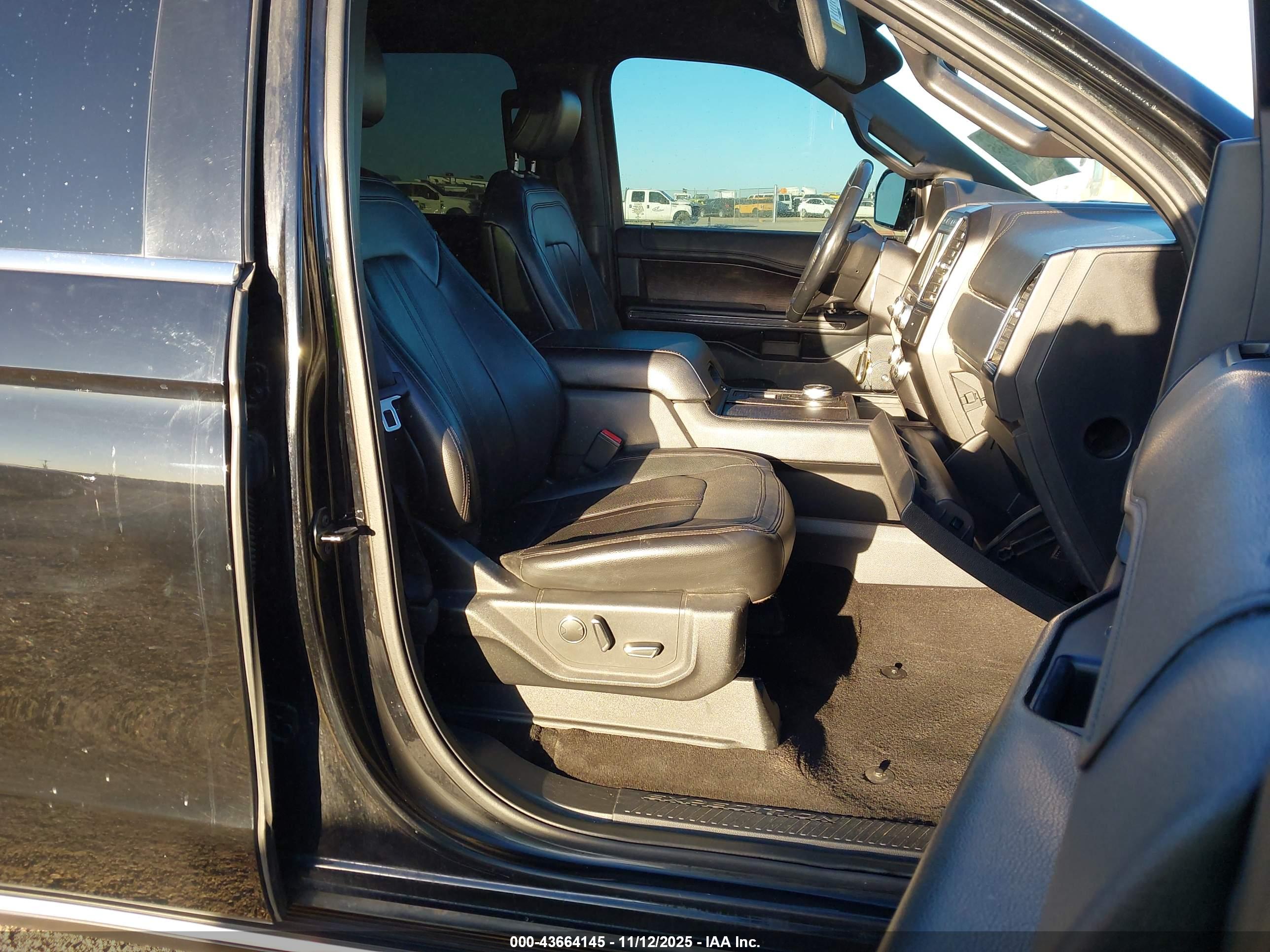 FORD EXPEDITION image 5