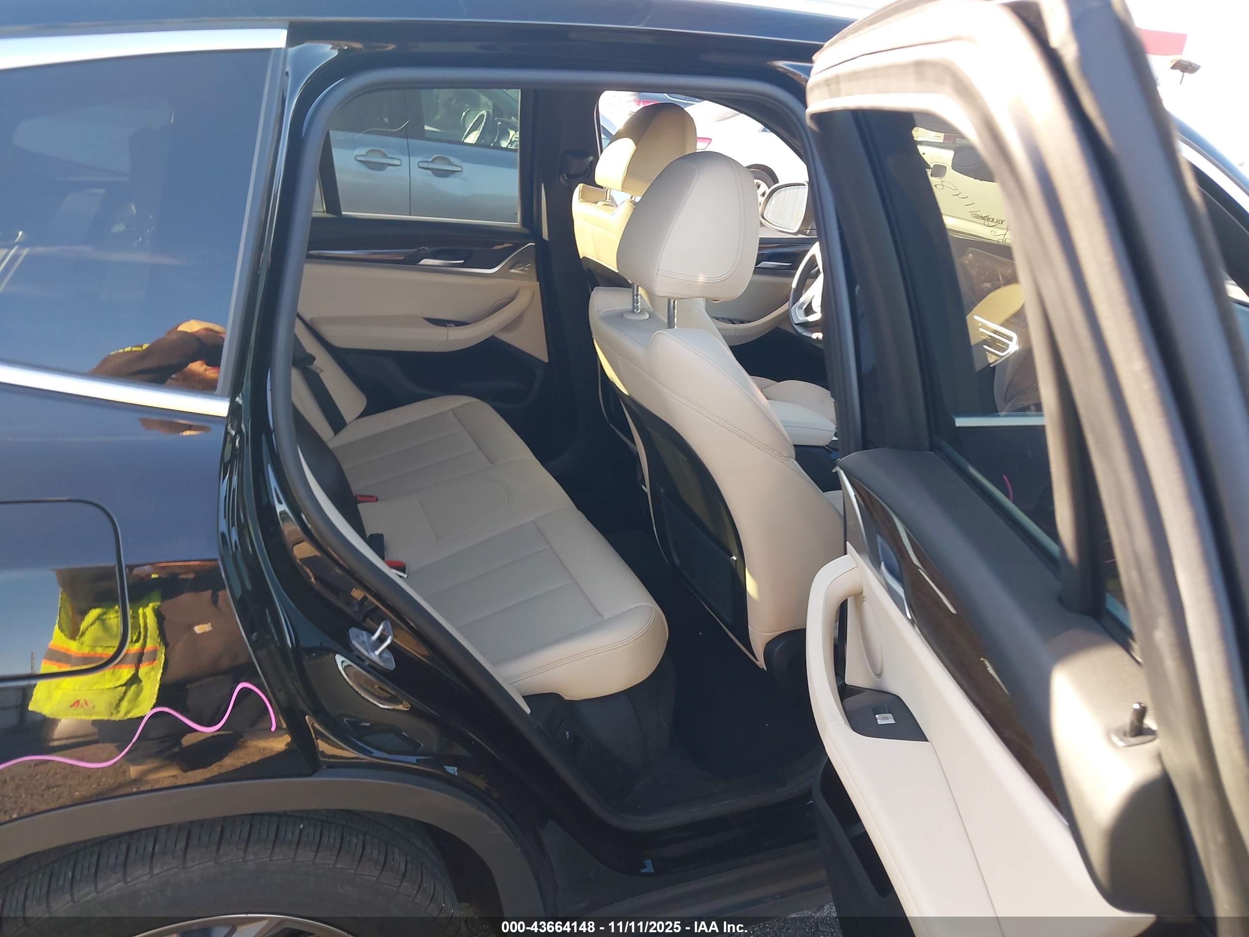 BMW X3 image 8