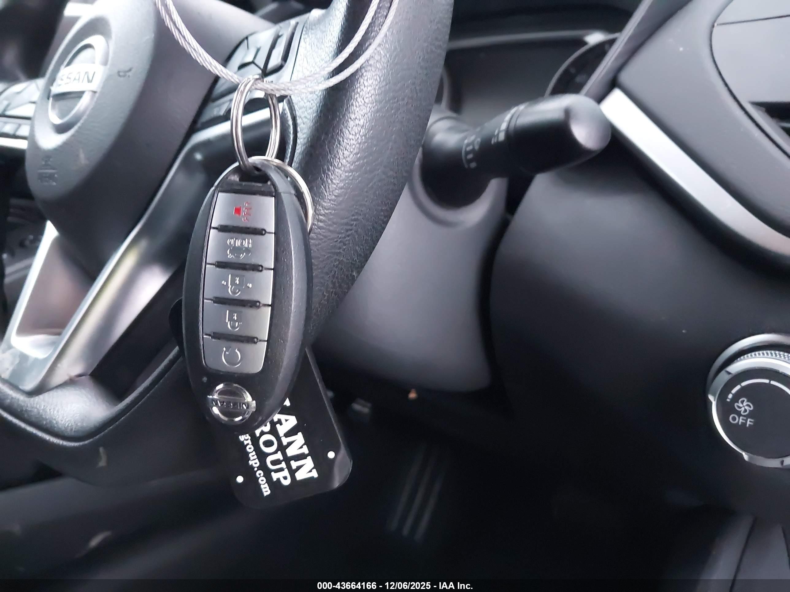 NISSAN ALTIMA image 11