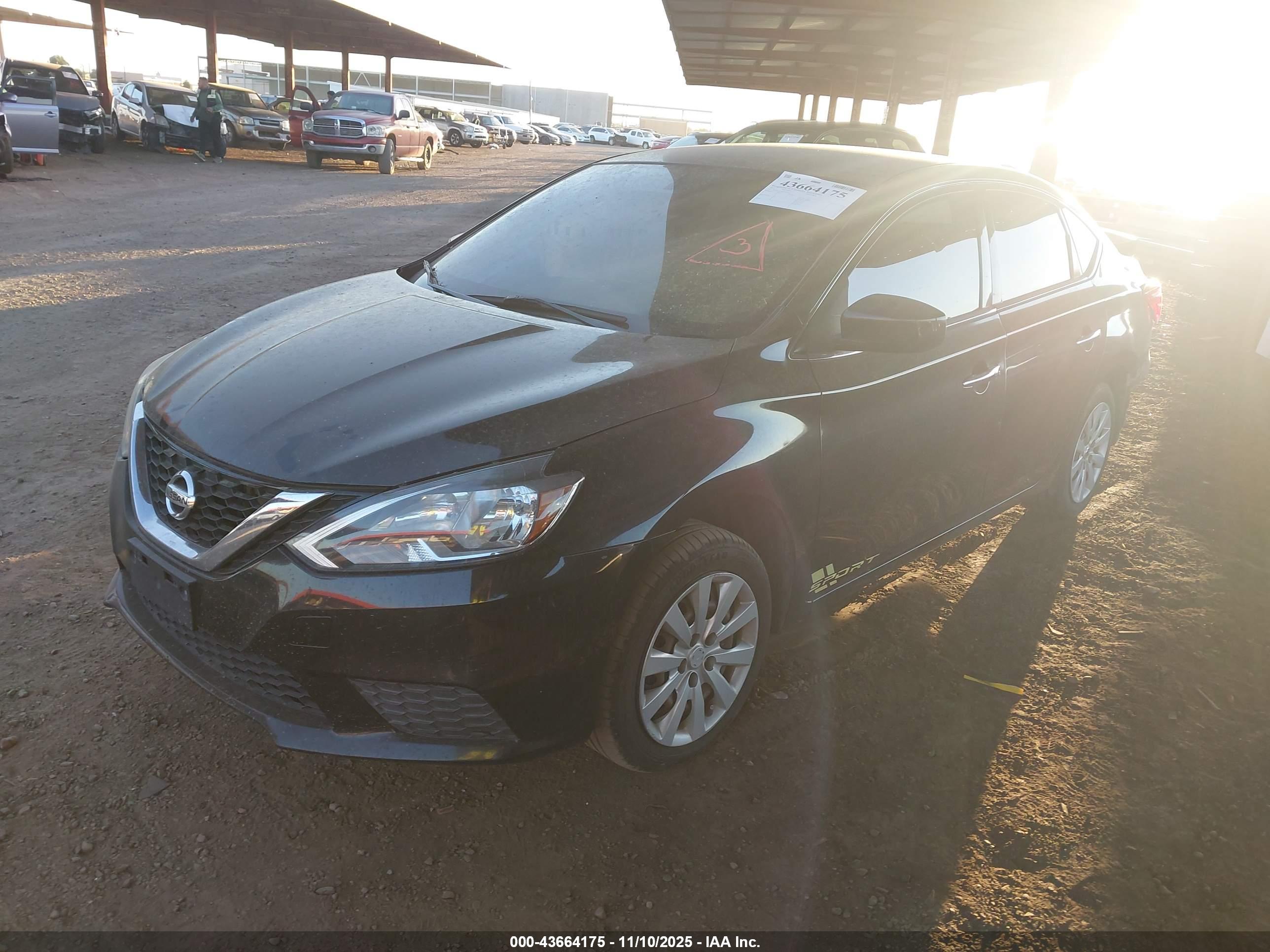 NISSAN SENTRA image 2