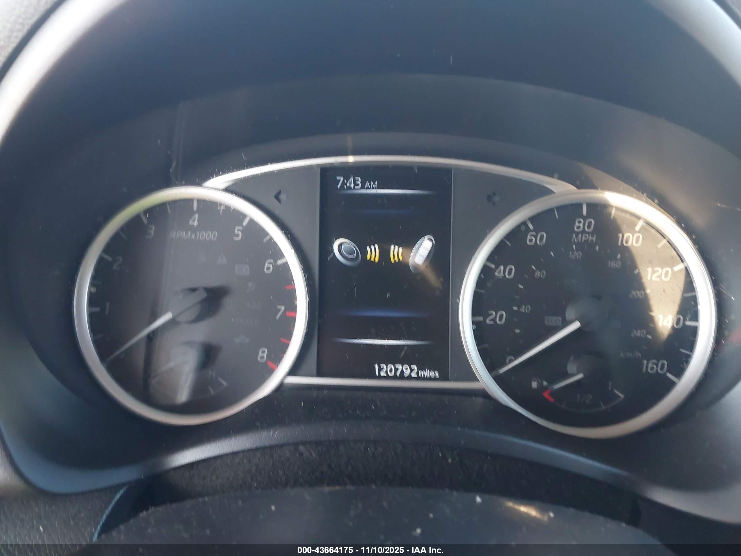 NISSAN SENTRA image 7