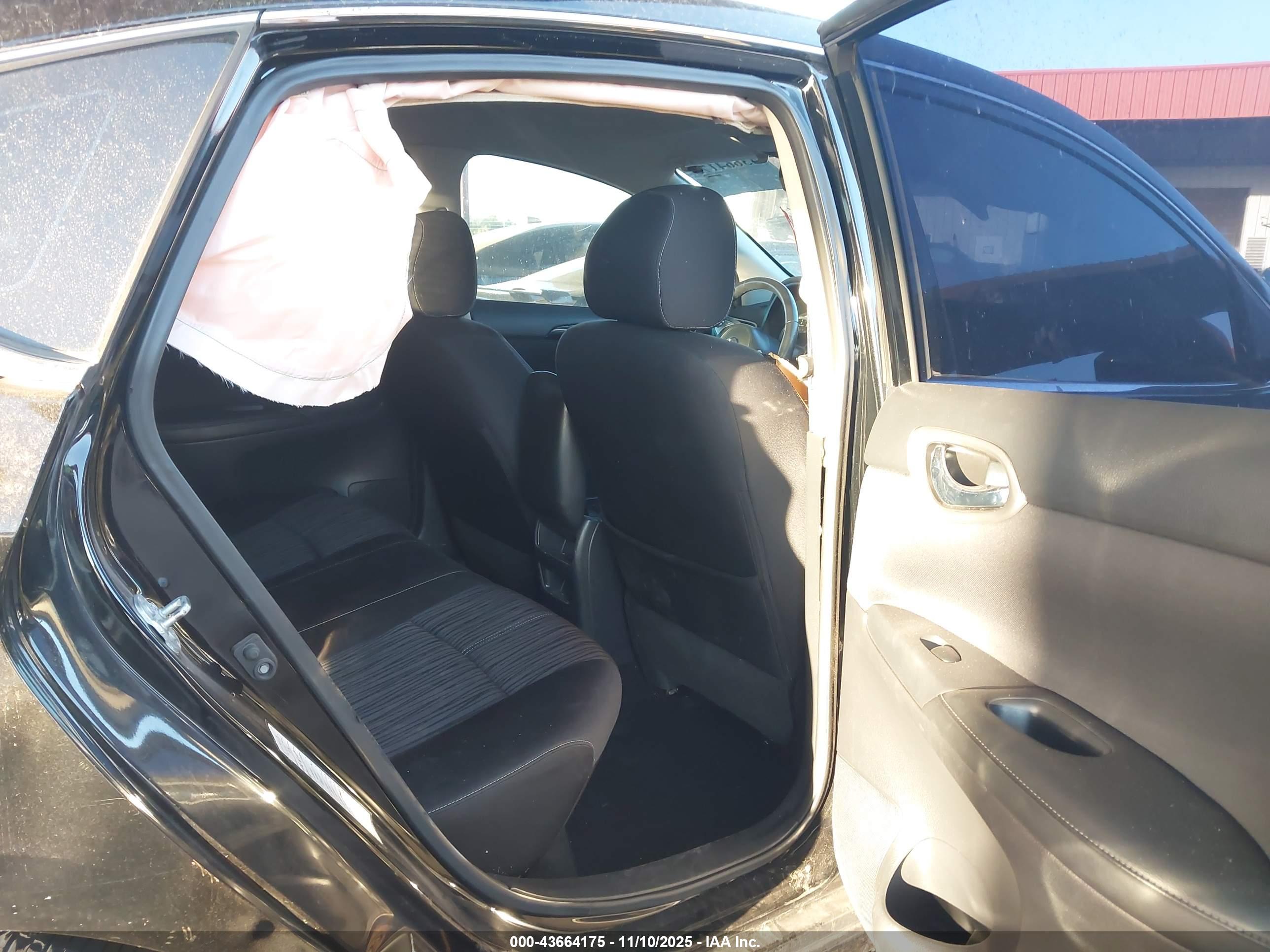 NISSAN SENTRA image 8
