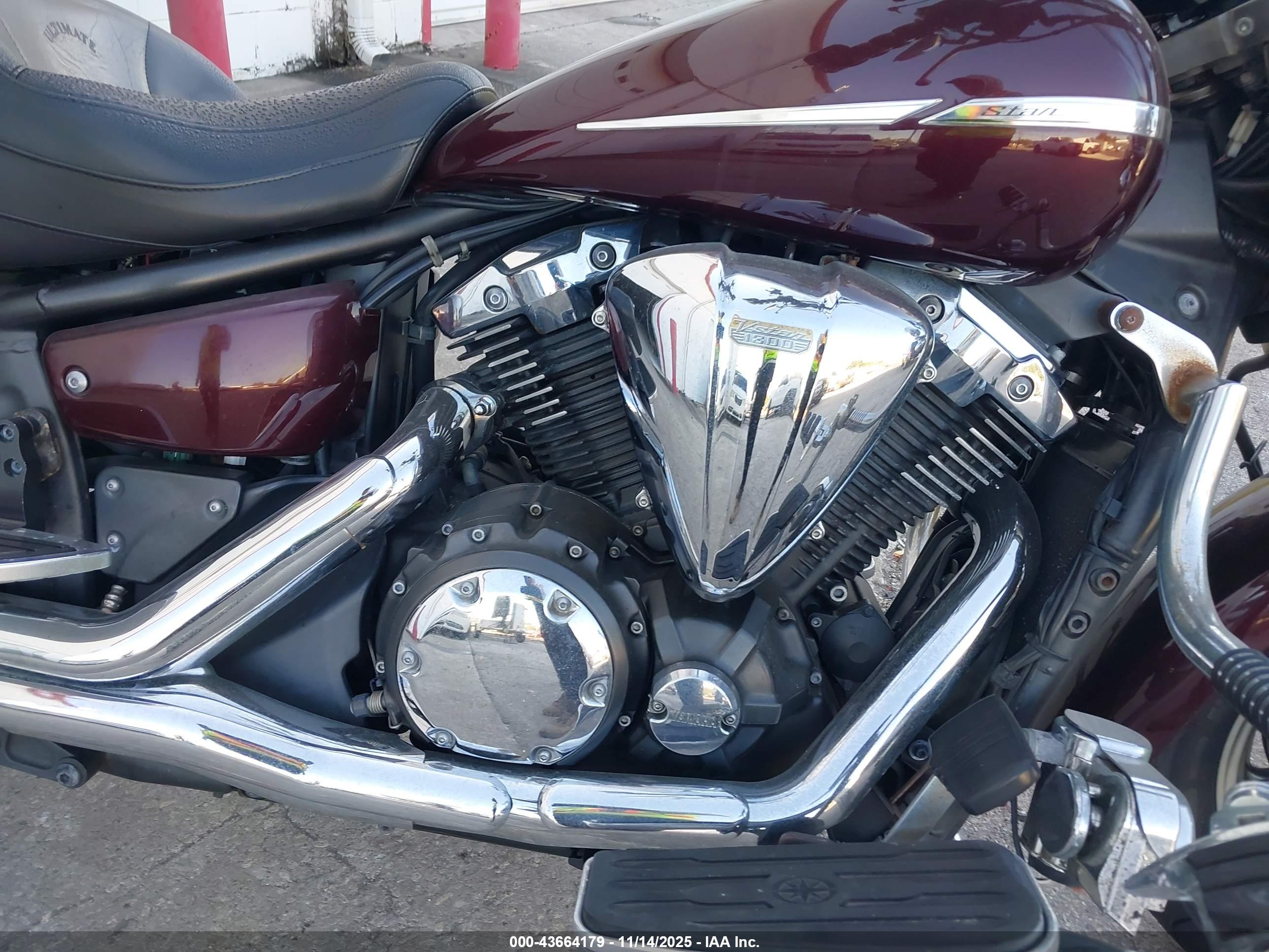 YAMAHA XVS1300 image 8