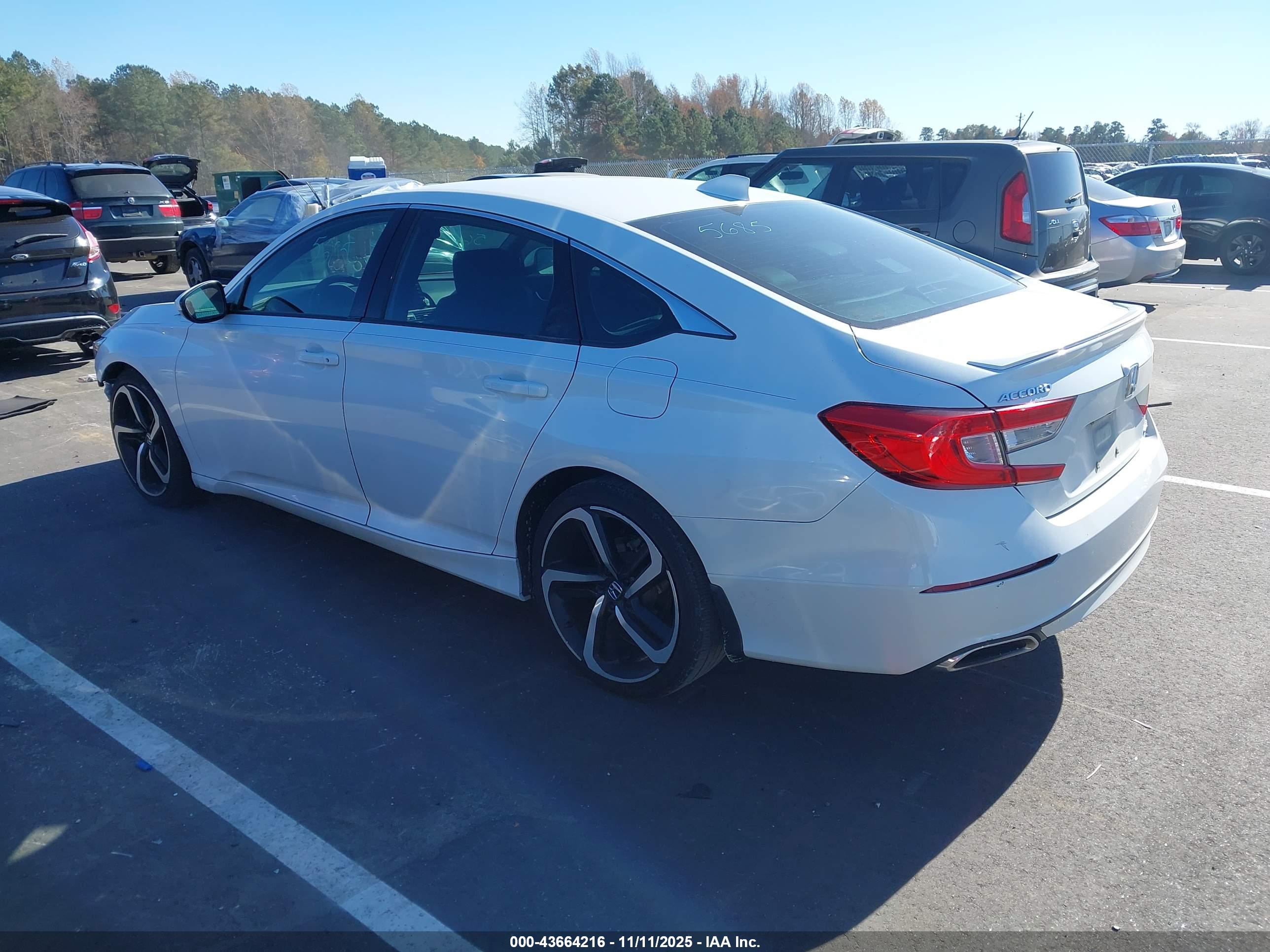 HONDA ACCORD image 3