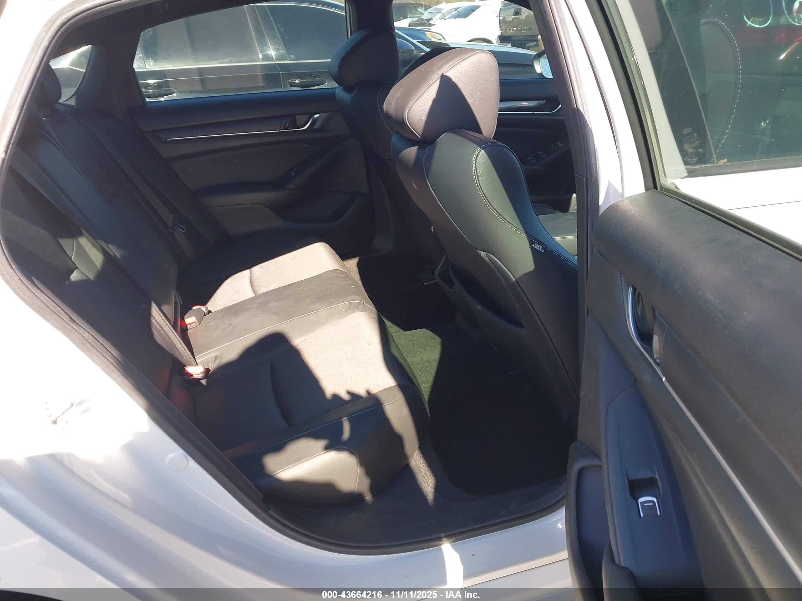 HONDA ACCORD image 8