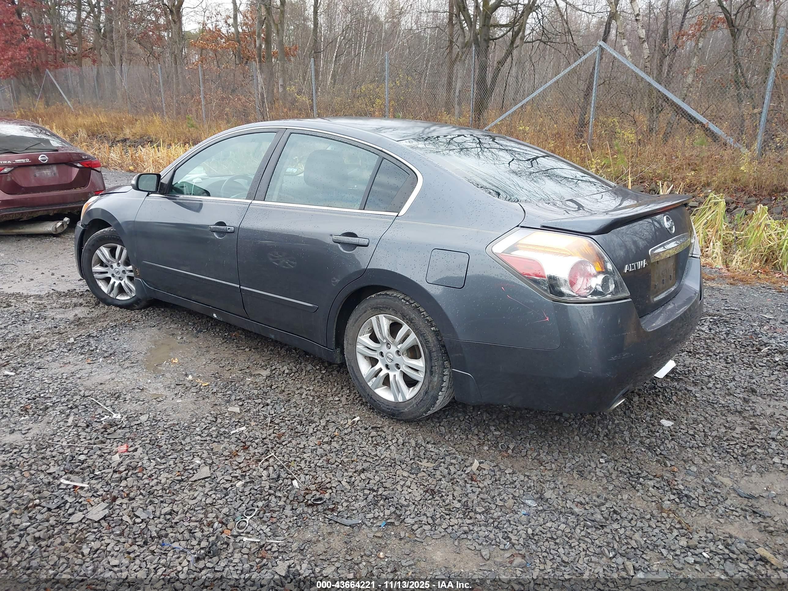 NISSAN ALTIMA image 3