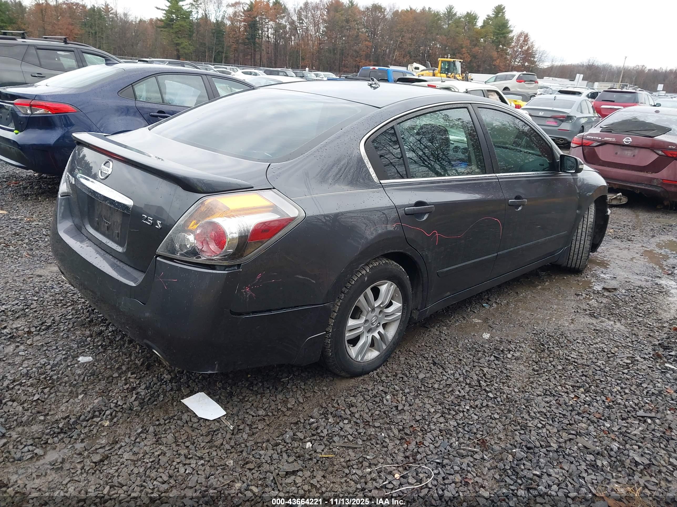 NISSAN ALTIMA image 4