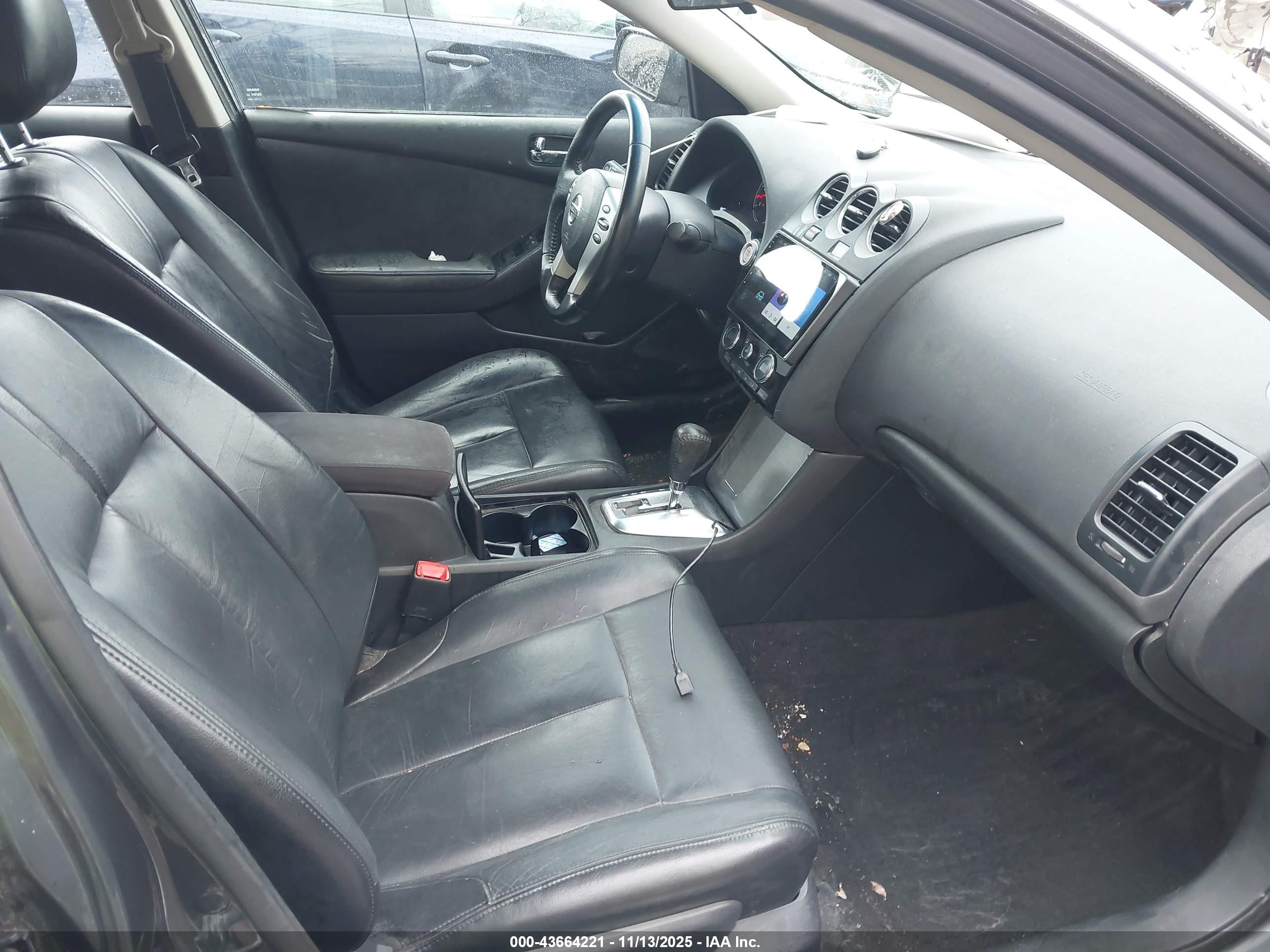 NISSAN ALTIMA image 5