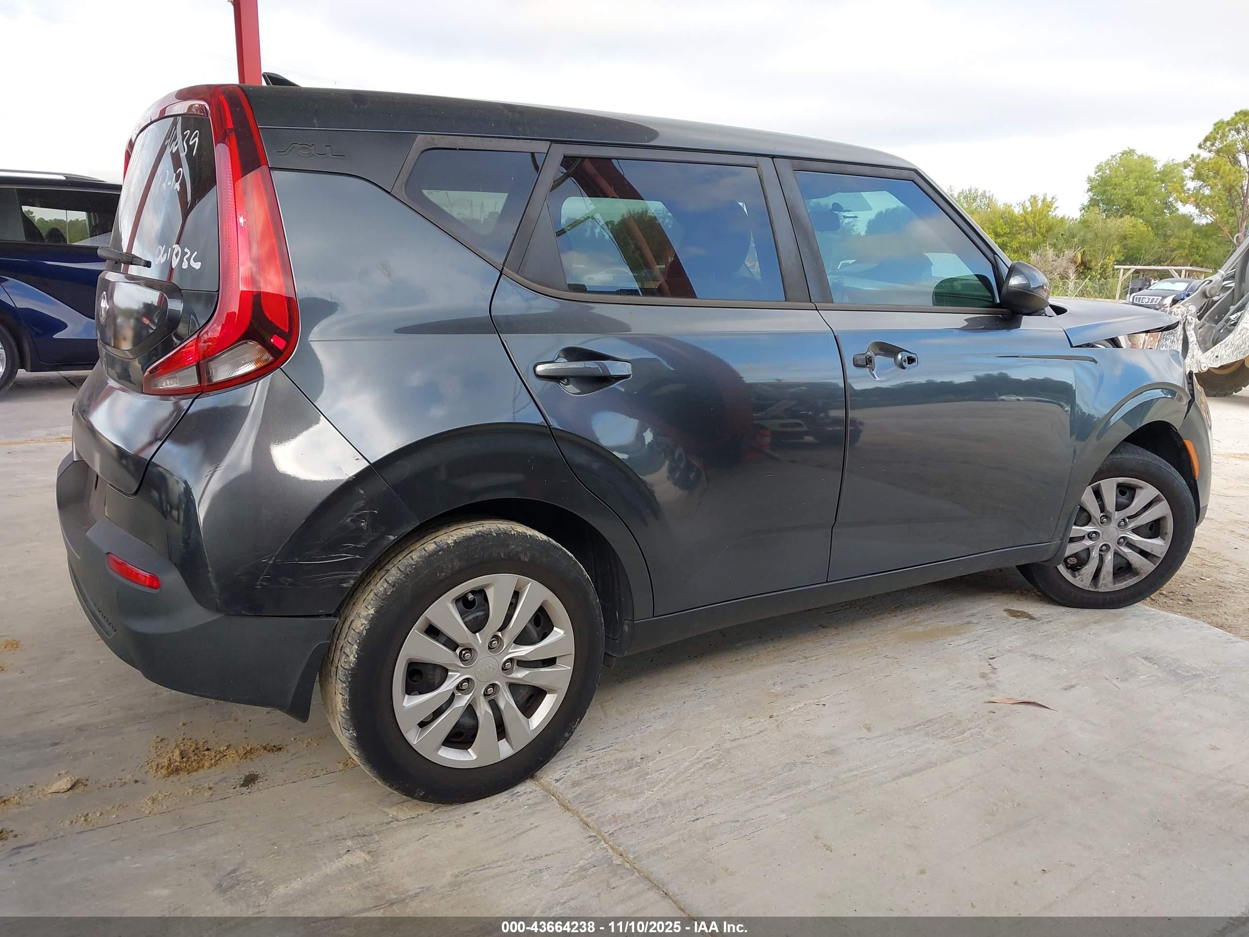 KIA SOUL image 4