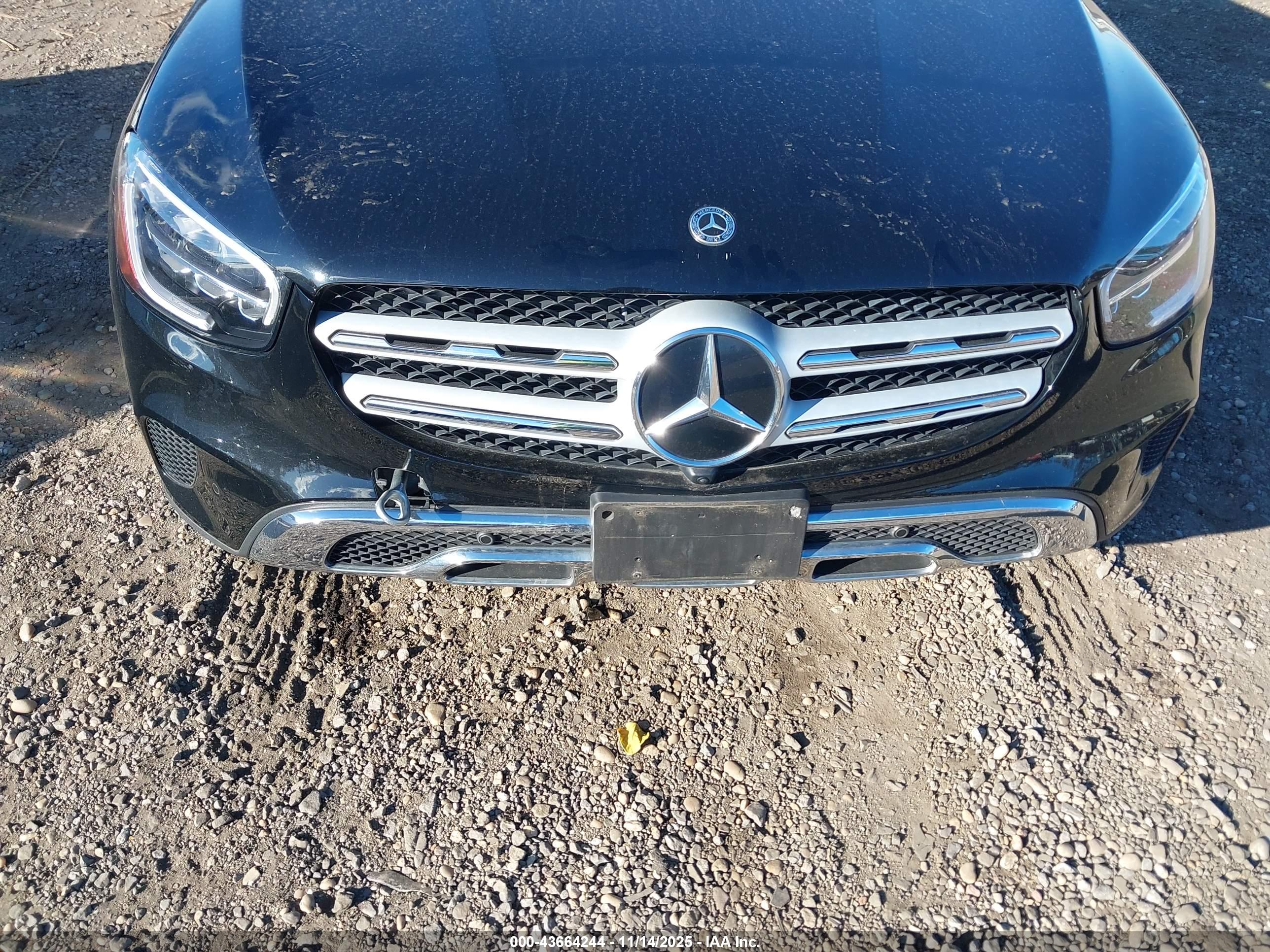 MERCEDES-BENZ GLC image 6