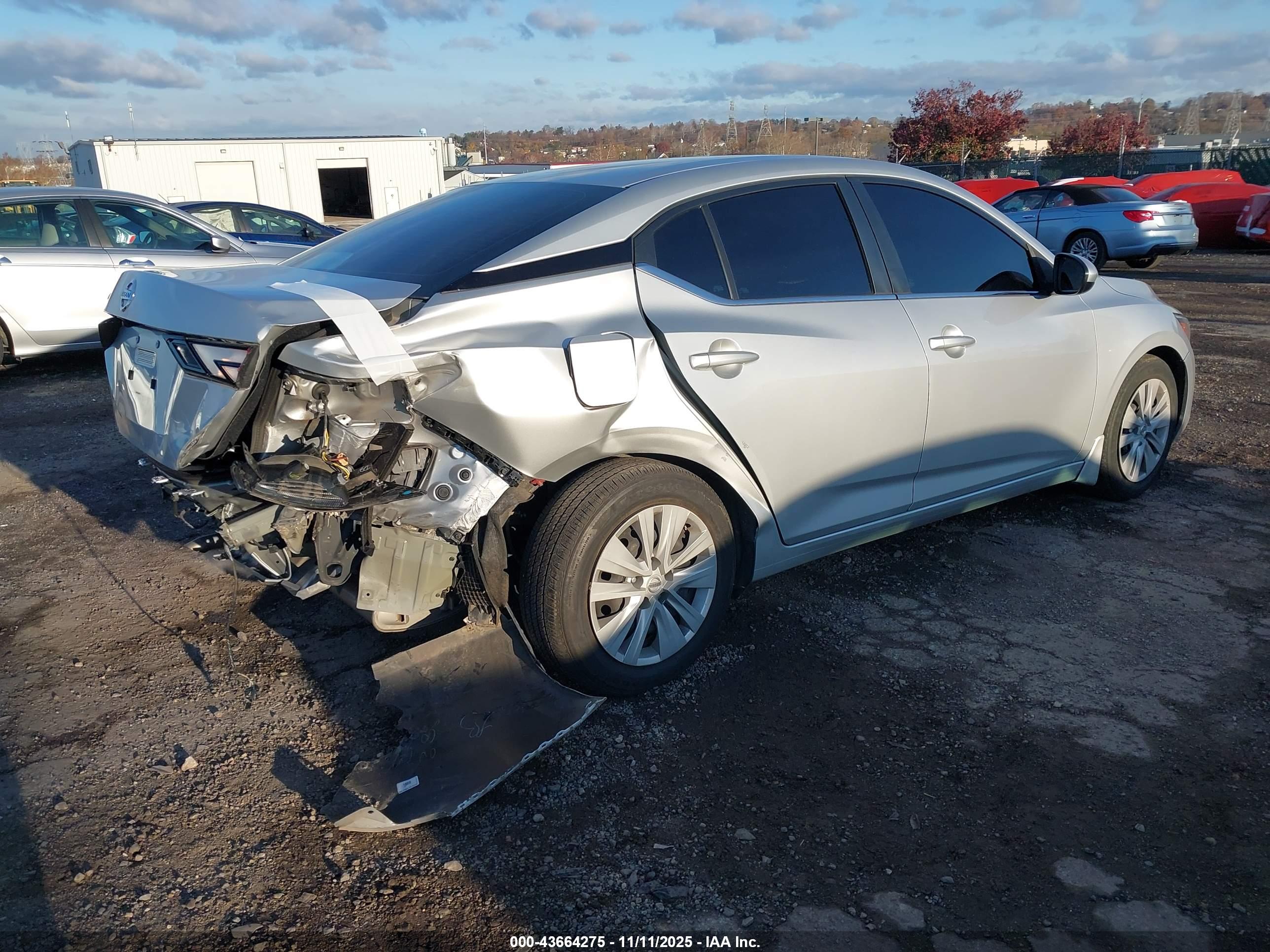 NISSAN SENTRA image 4