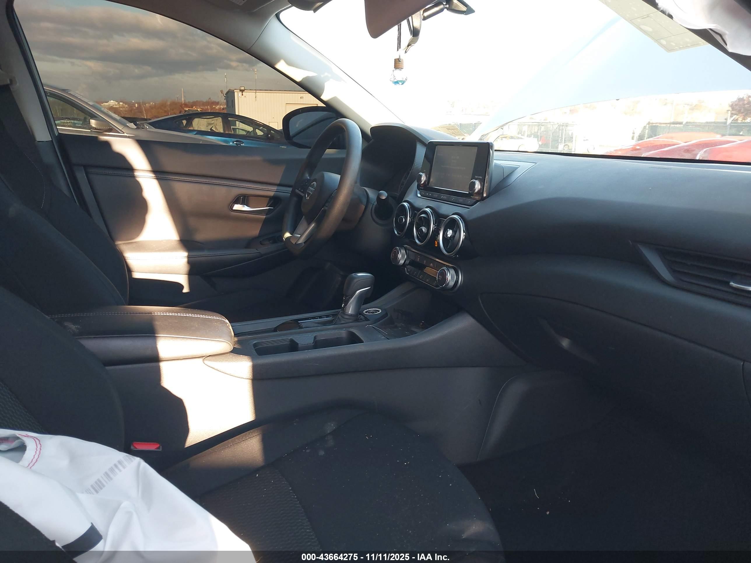 NISSAN SENTRA image 5