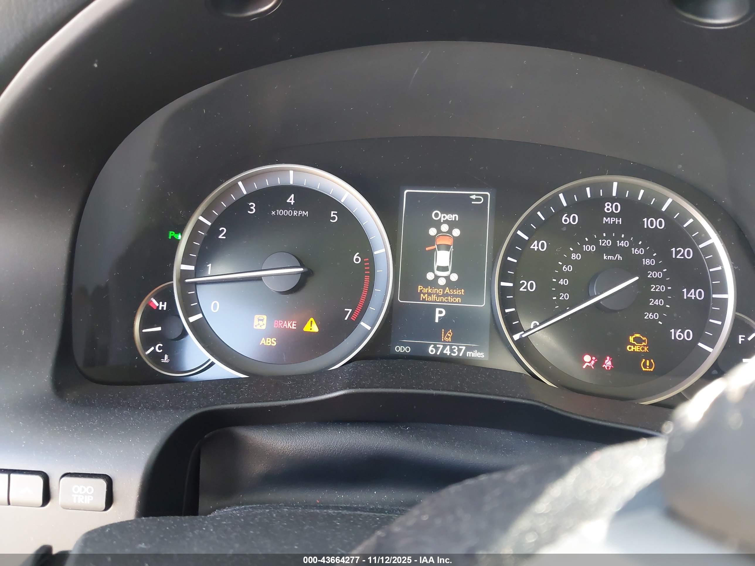 LEXUS ES image 7
