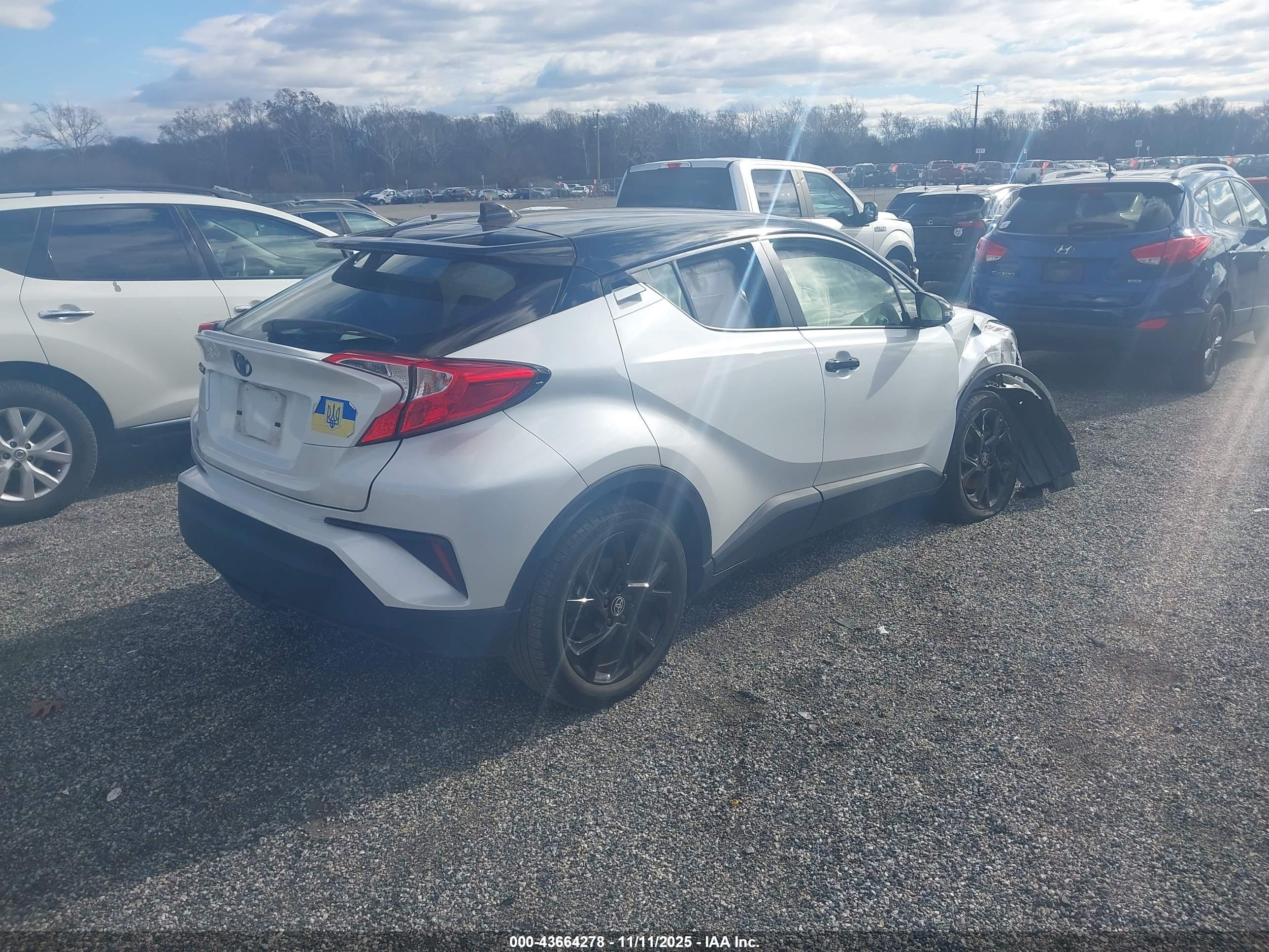 TOYOTA C-HR image 4
