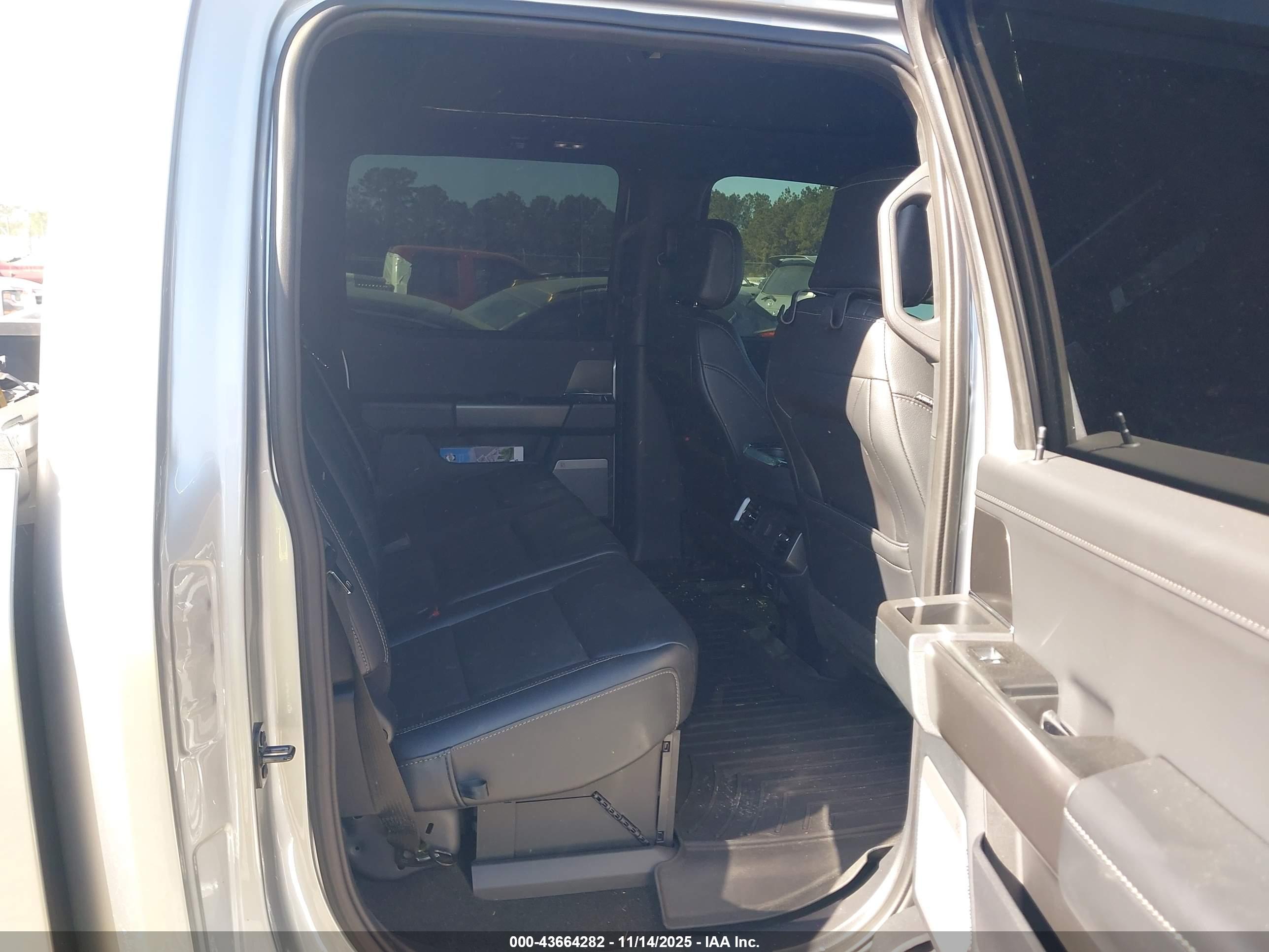 FORD F-150 image 8
