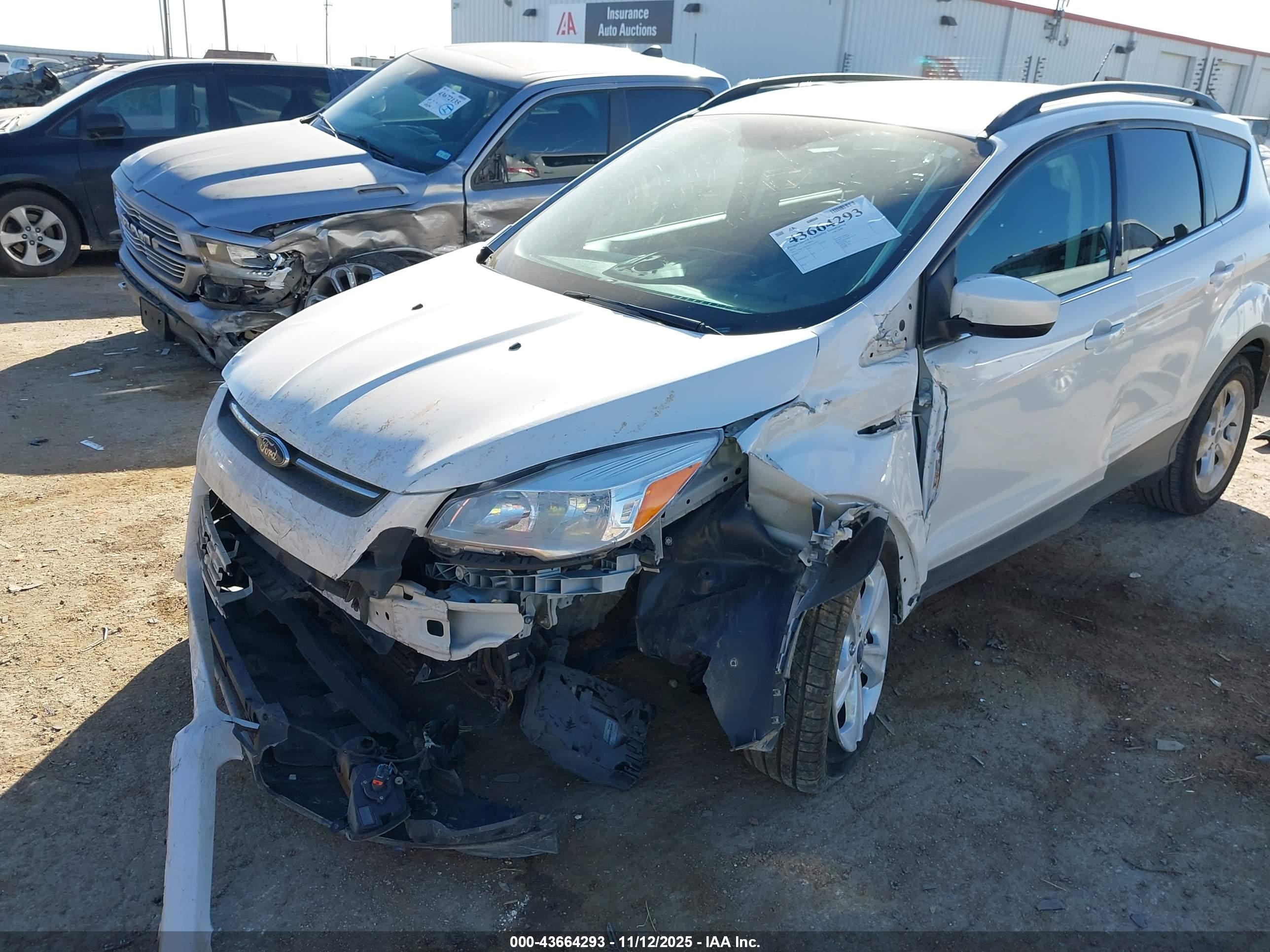 FORD ESCAPE image 6