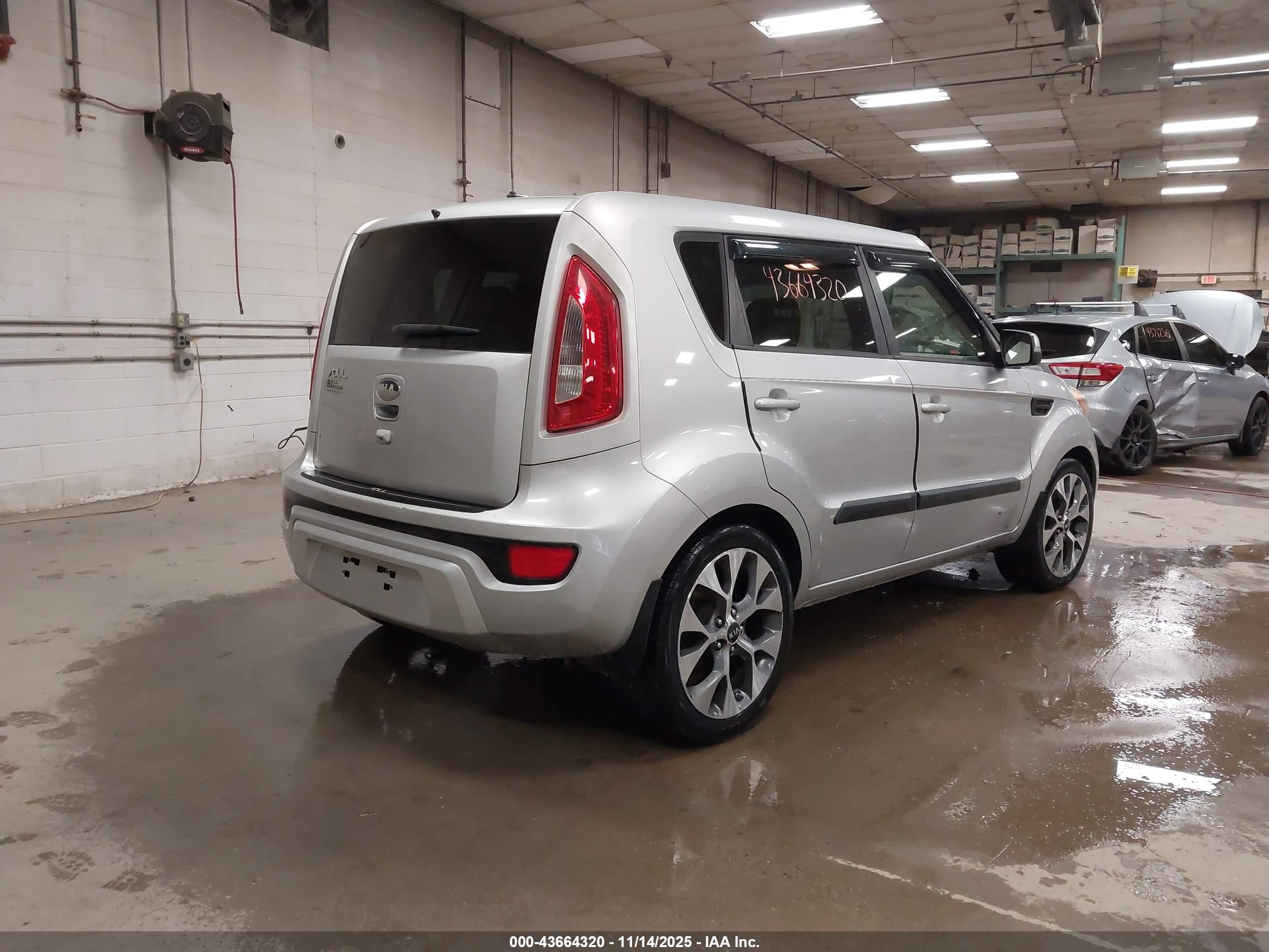 KIA SOUL image 4