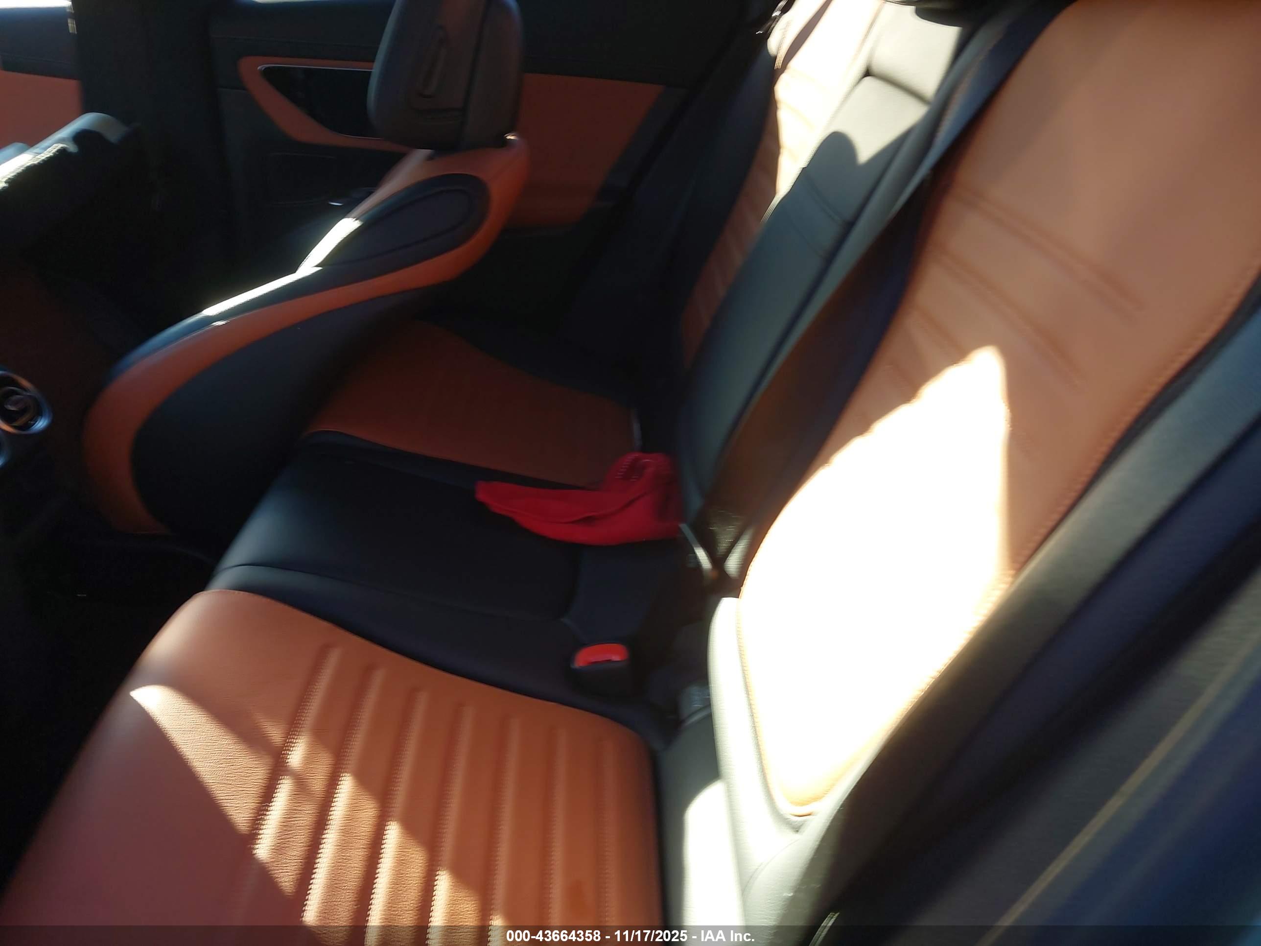MERCEDES-BENZ GLC image 8