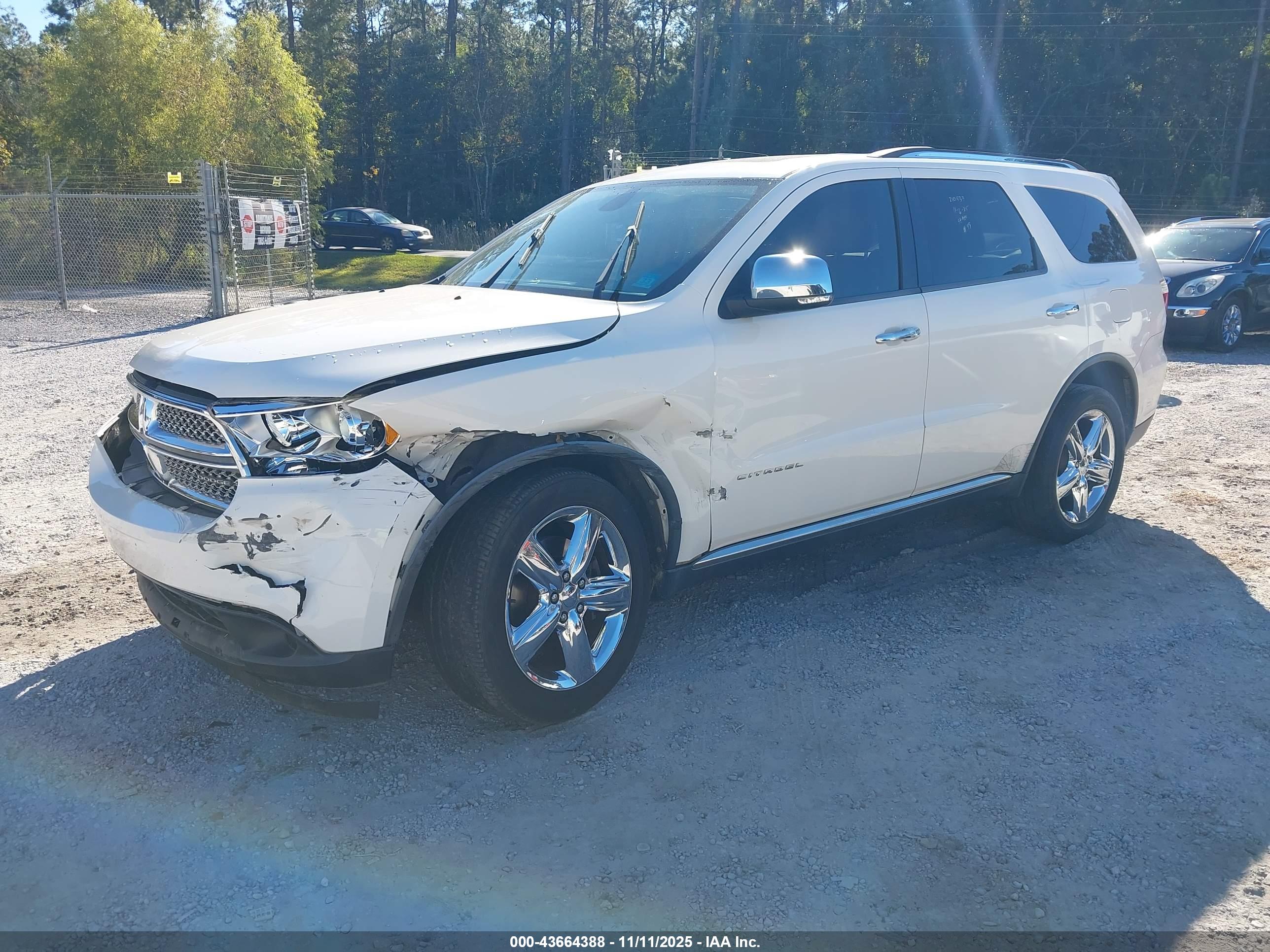 DODGE DURANGO image 2