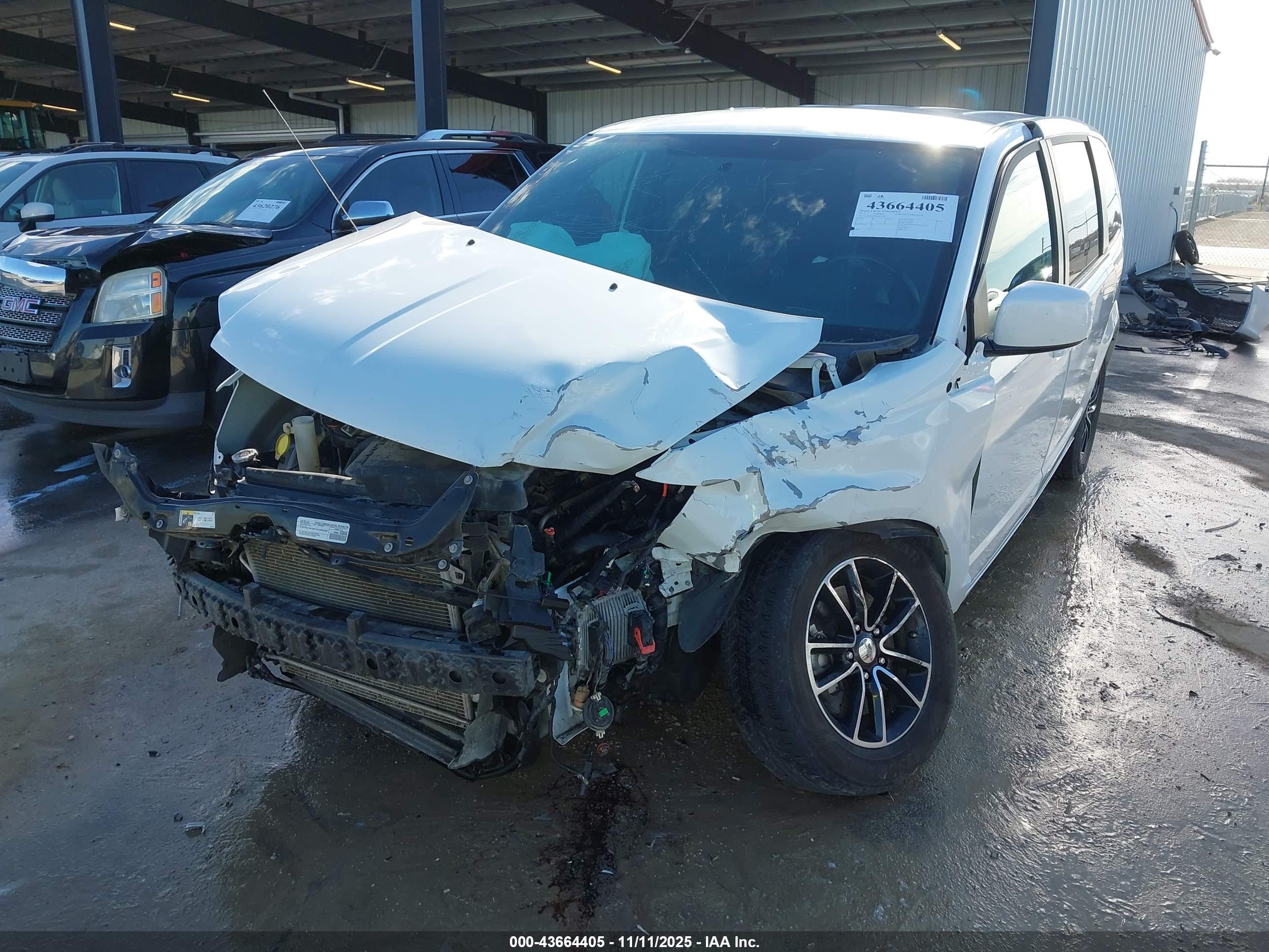 DODGE GRAND image 6
