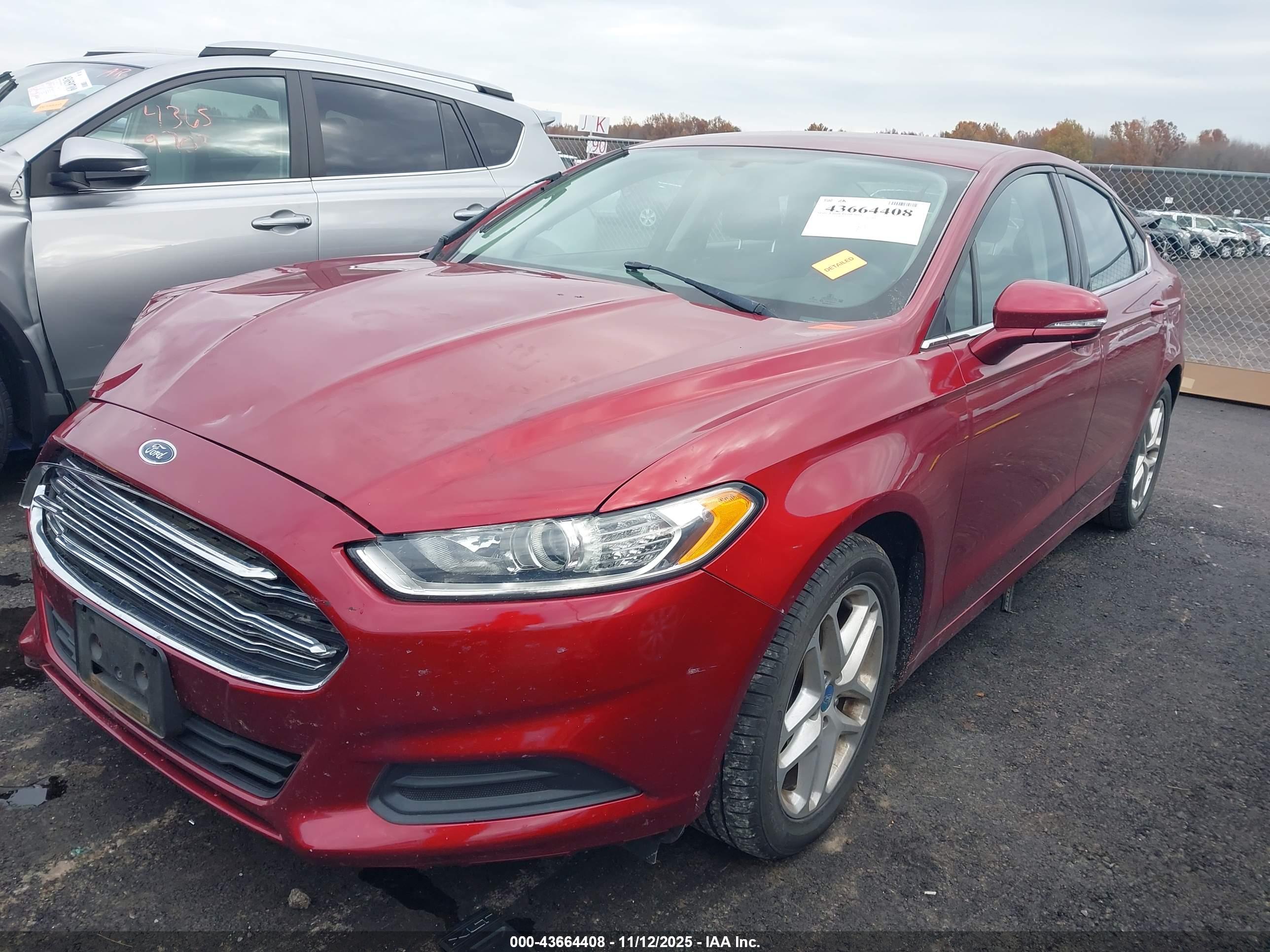 FORD FUSION image 2