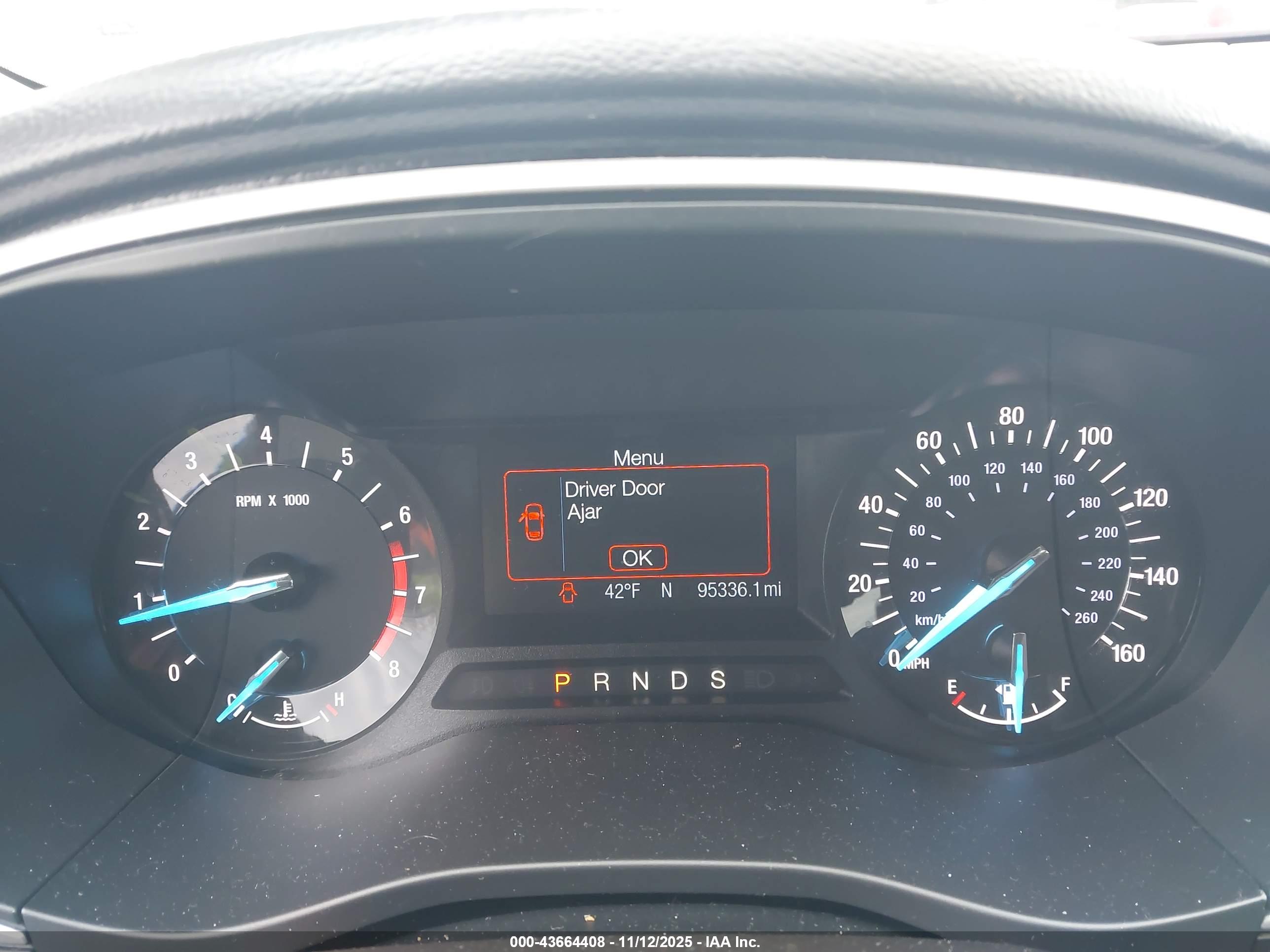 FORD FUSION image 7