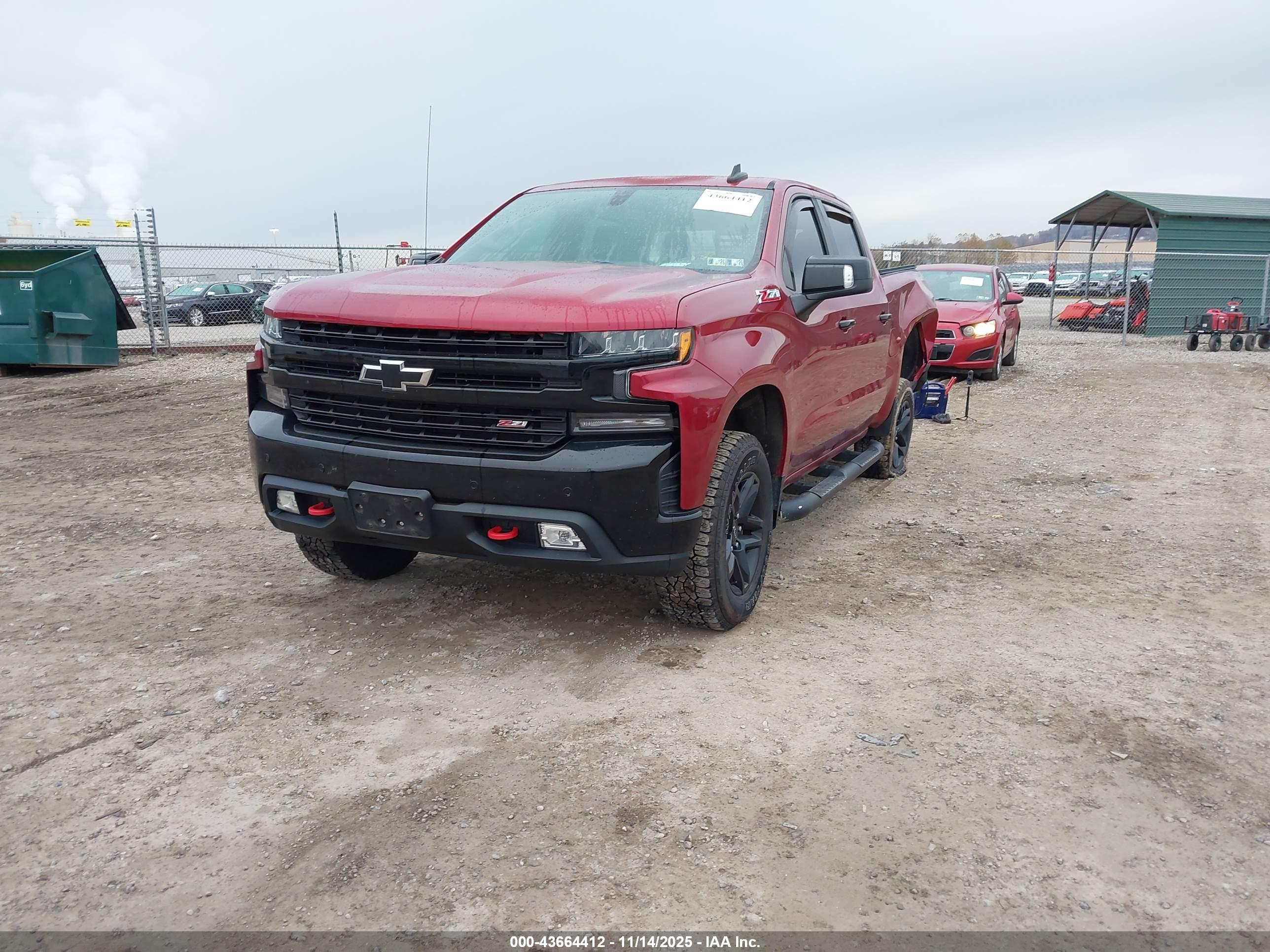 CHEVROLET SILVERADO image 2