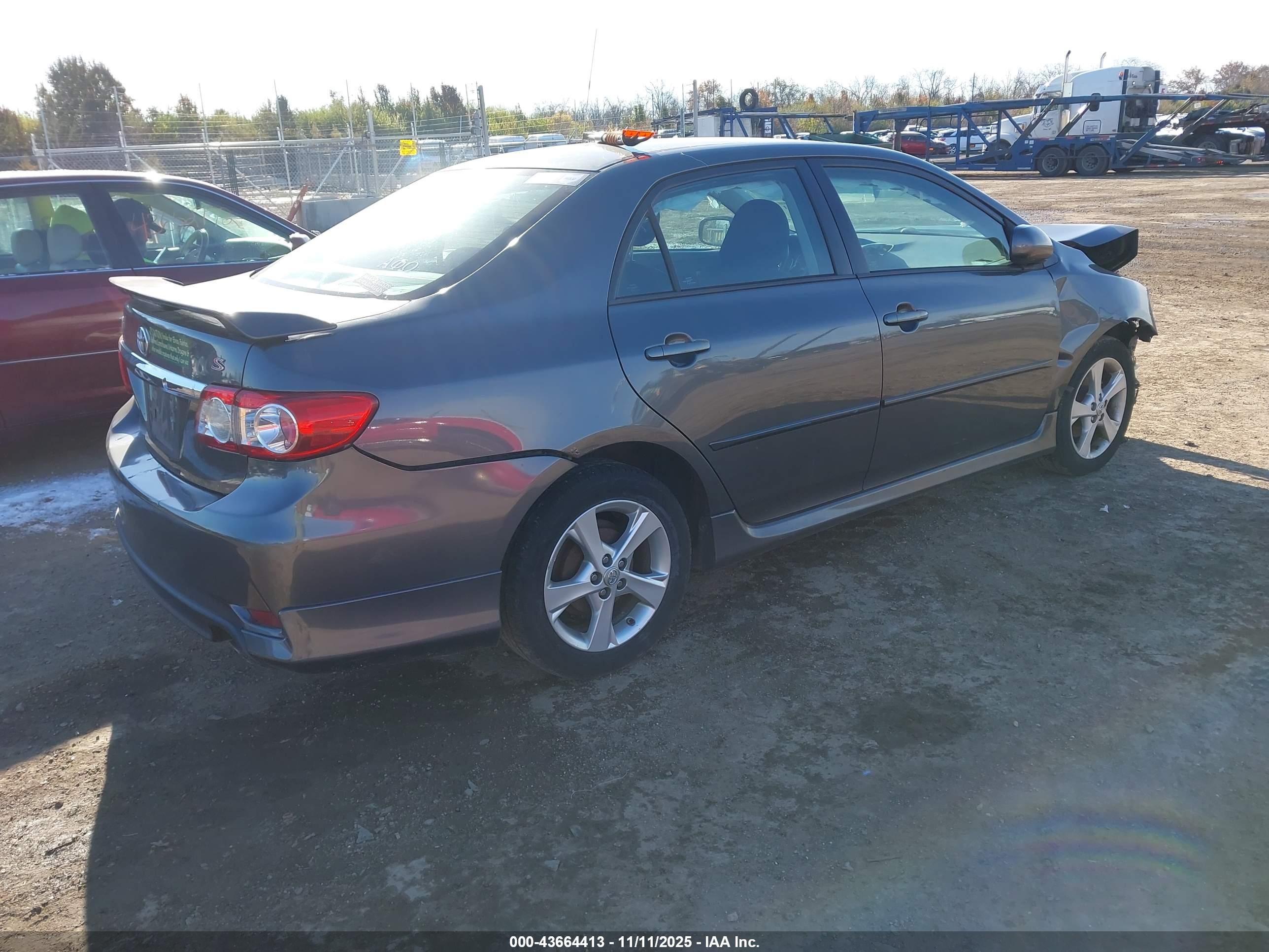 TOYOTA COROLLA image 4