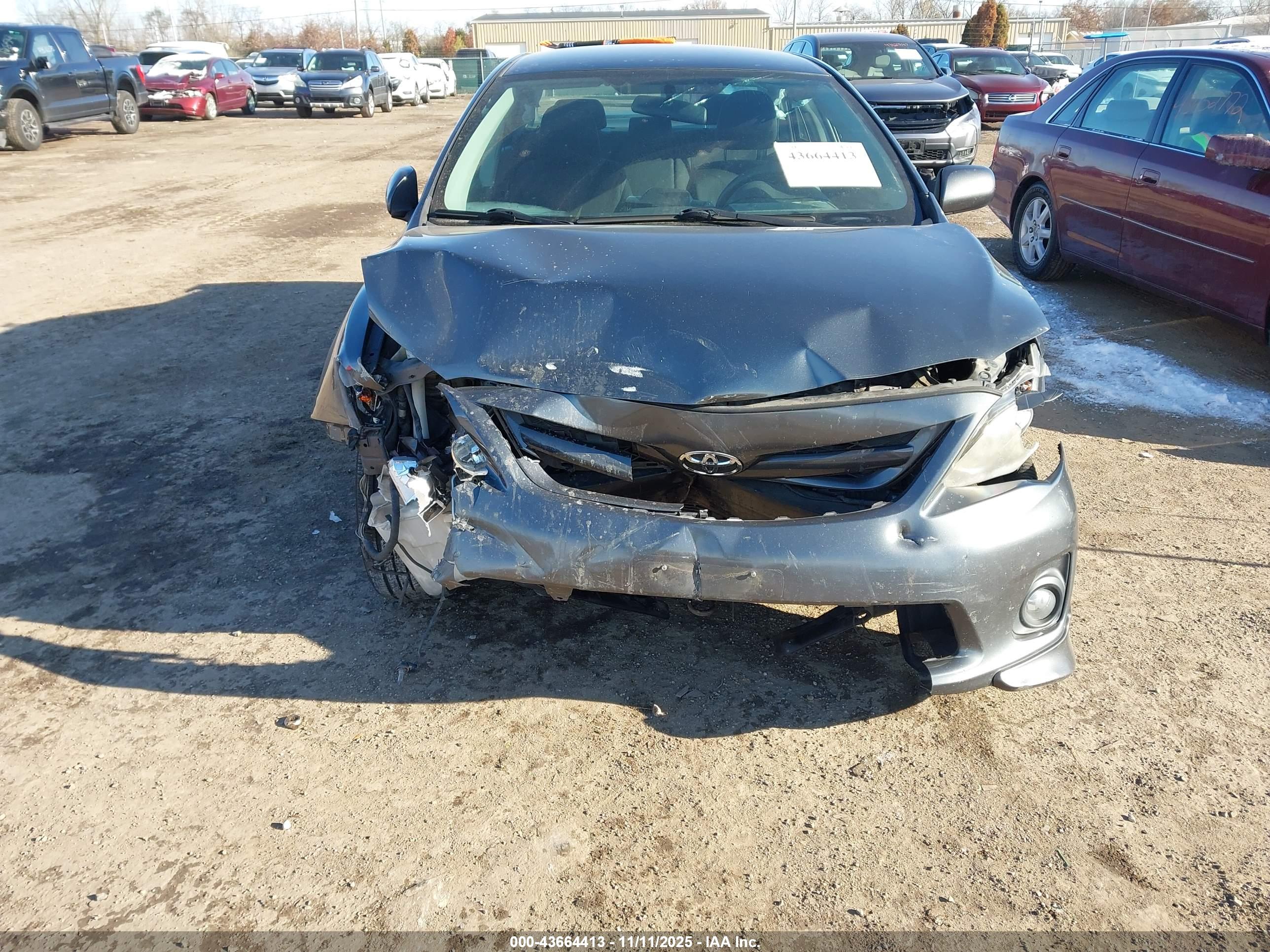 TOYOTA COROLLA image 6