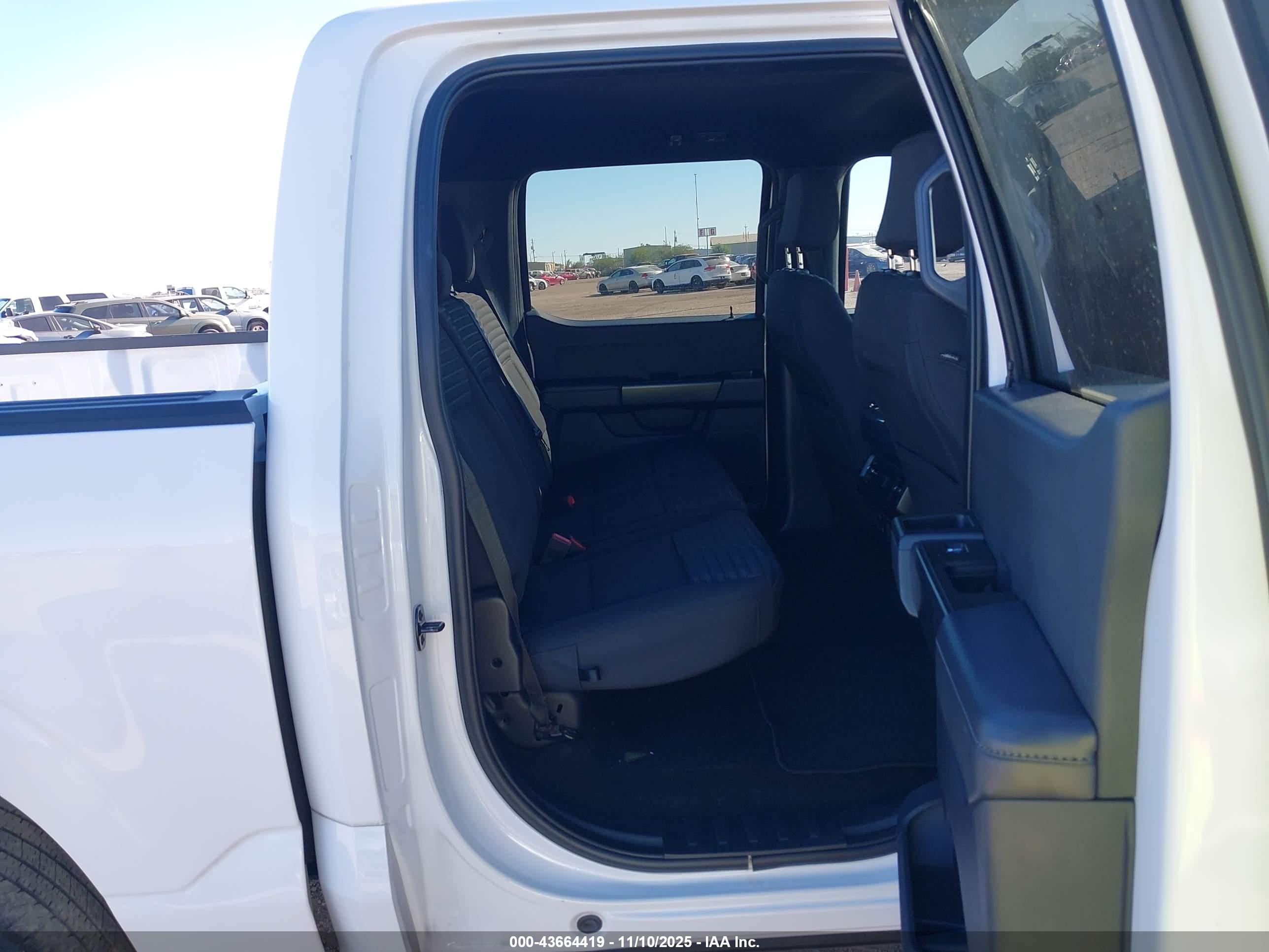 FORD F-150 image 8