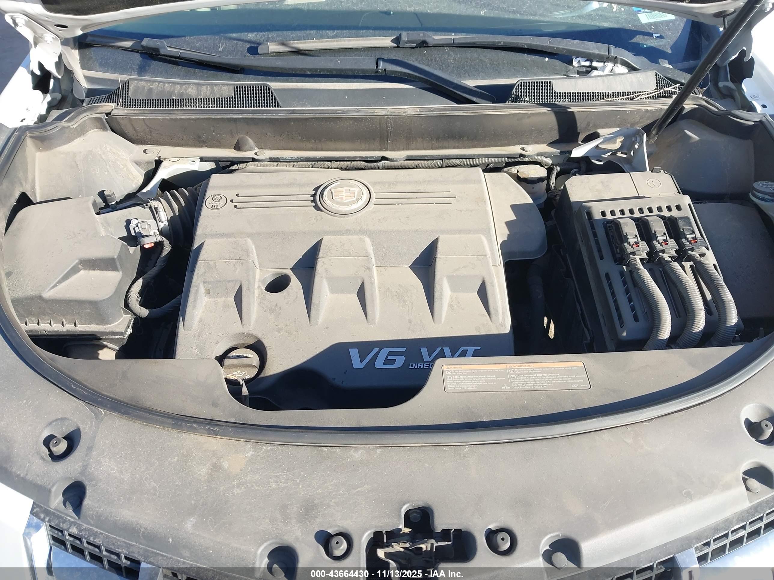 CADILLAC SRX image 10