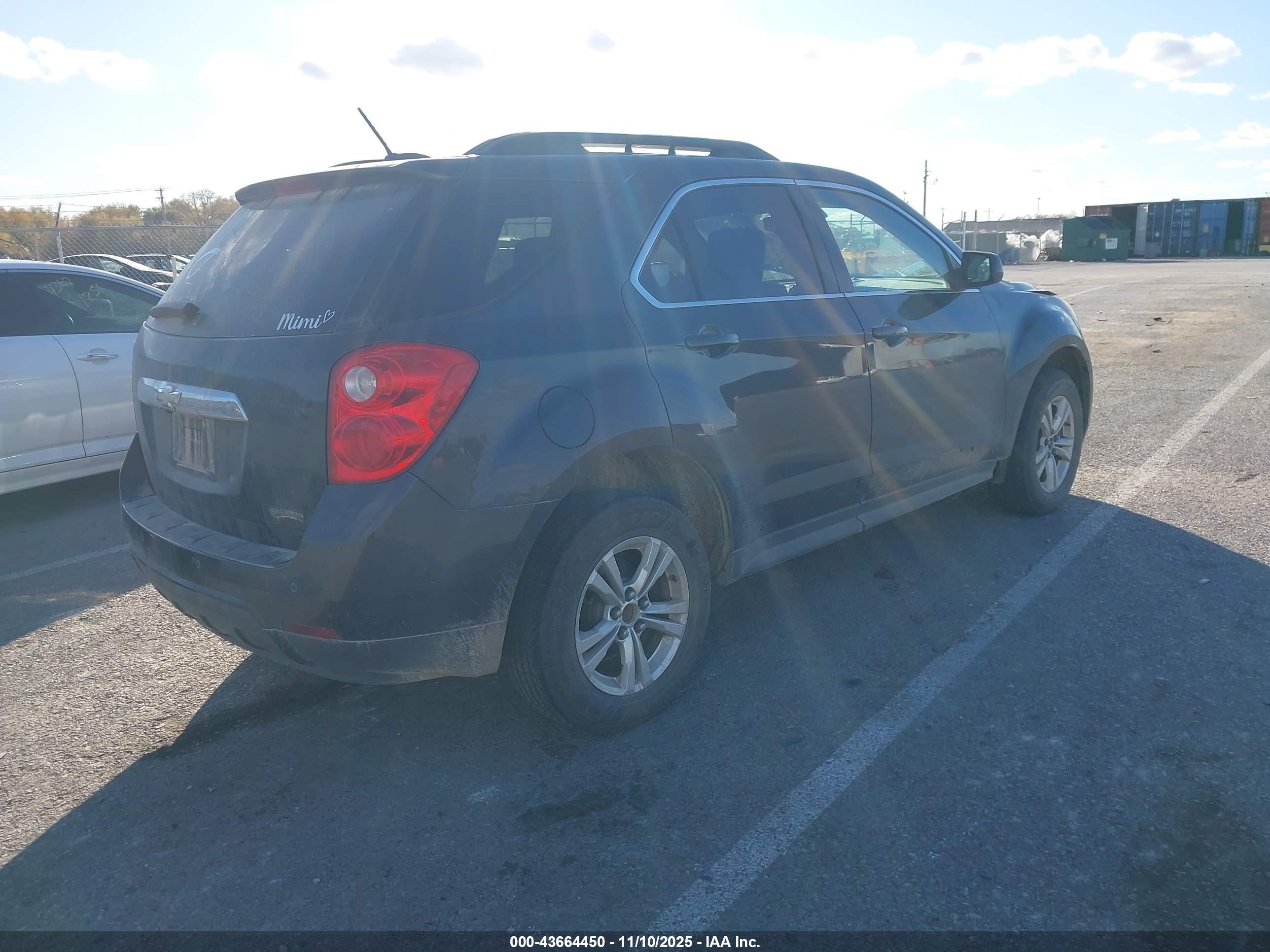 CHEVROLET EQUINOX image 4
