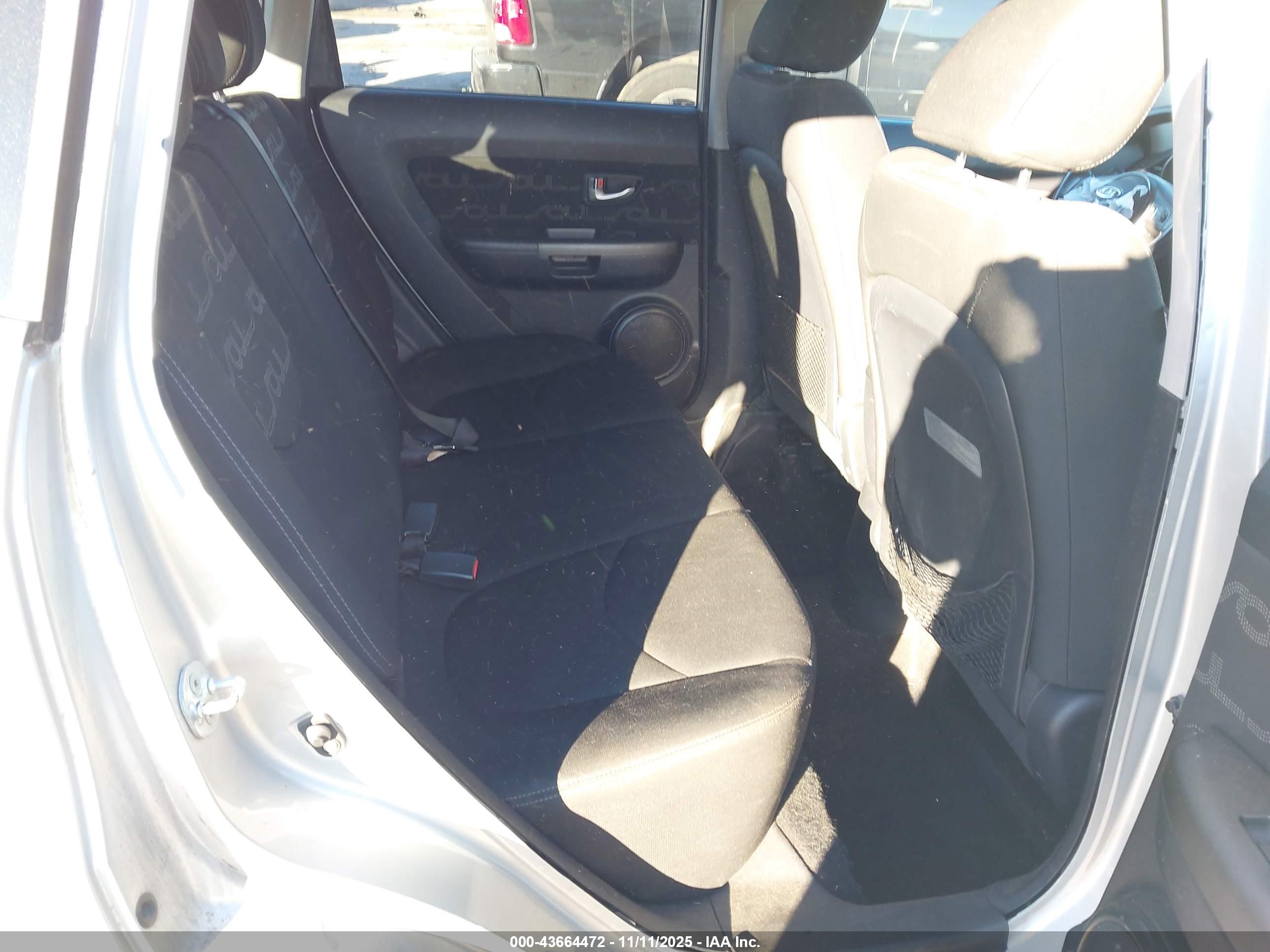 KIA SOUL image 8